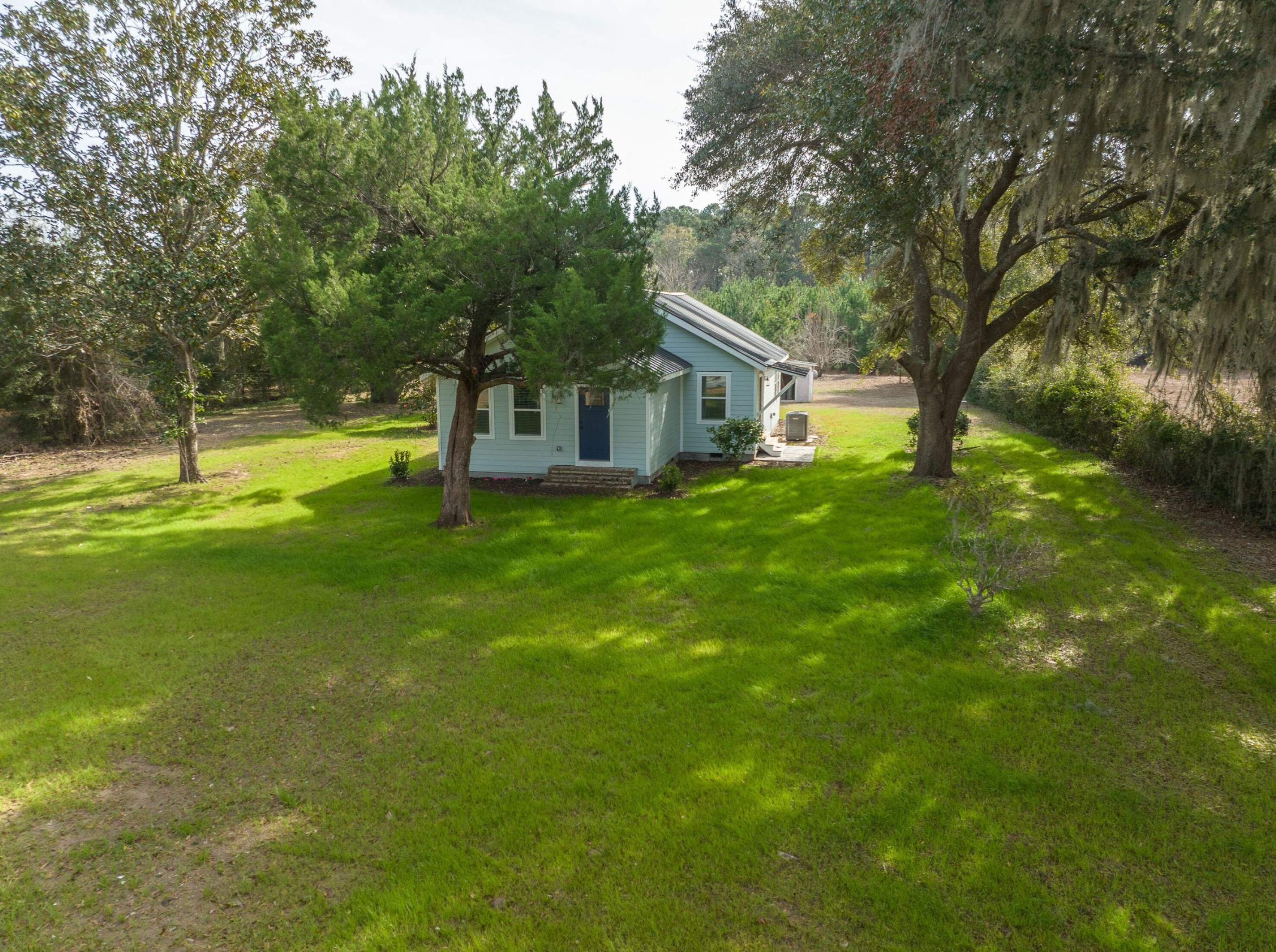 913 Seaside Rd, Saint Helena SC  29920-6518 exterior