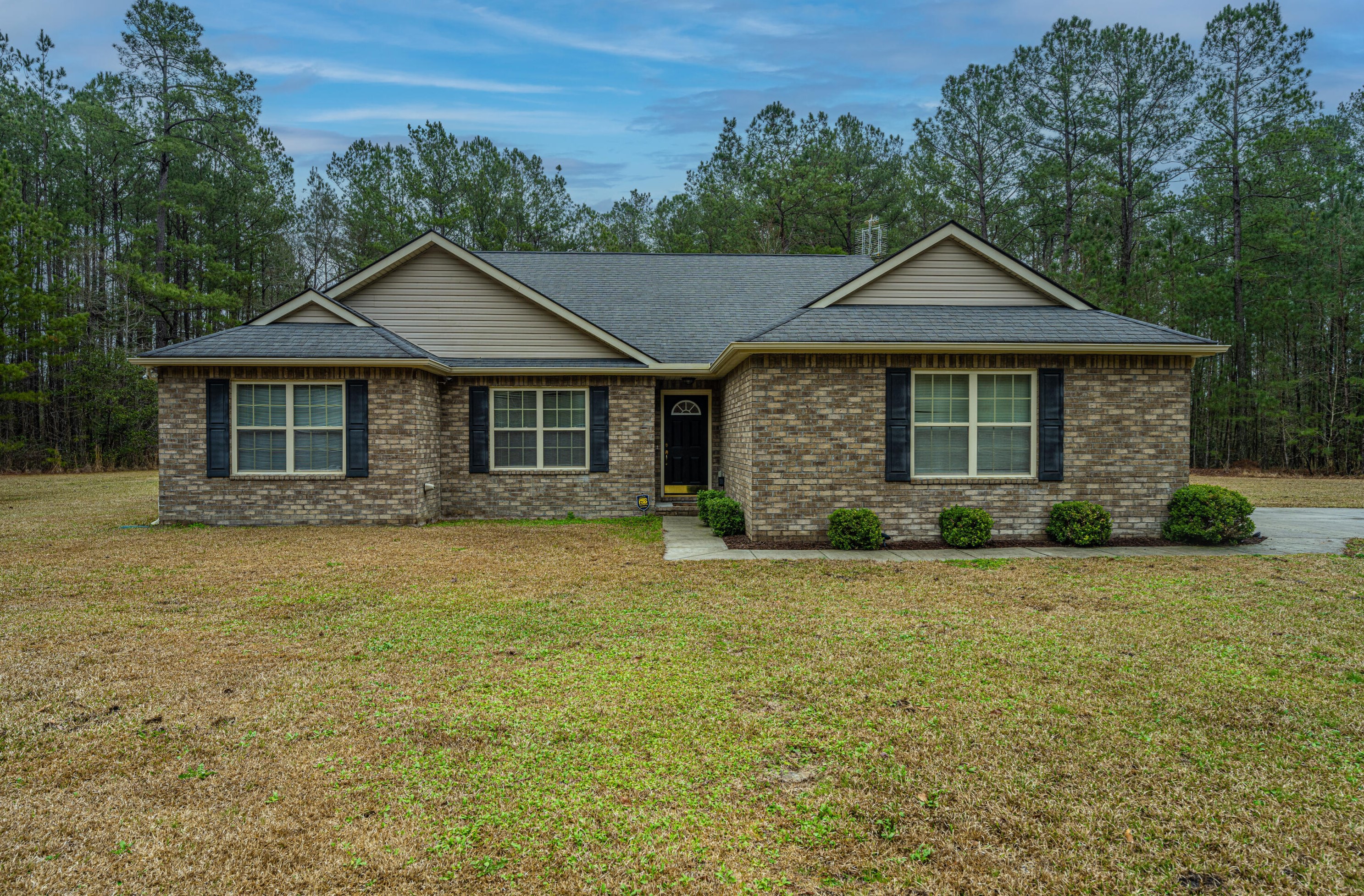 1150 Adams Rd, Cottageville, SC 29435
