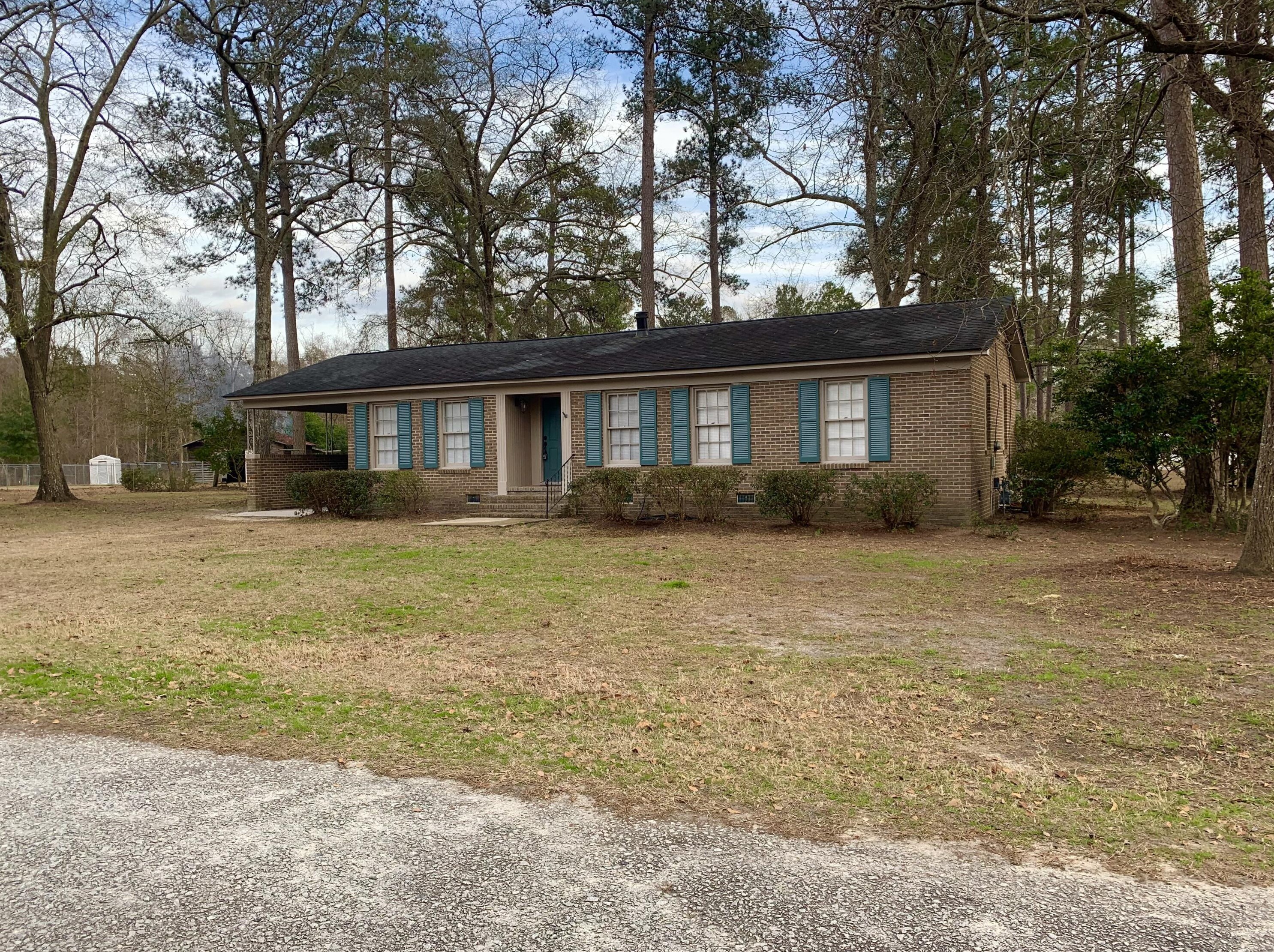110 Shannon Rd, Walterboro SC  29488-2783 exterior