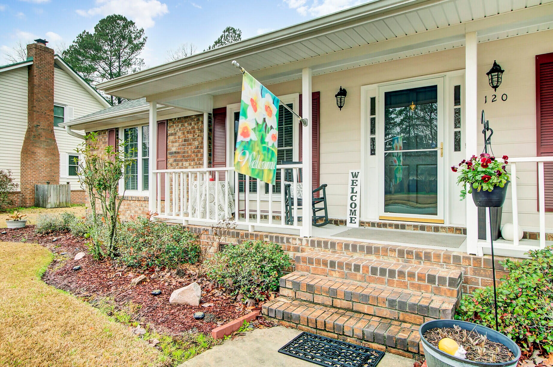 120 Wampee Curv, Summerville, SC 29485-5232