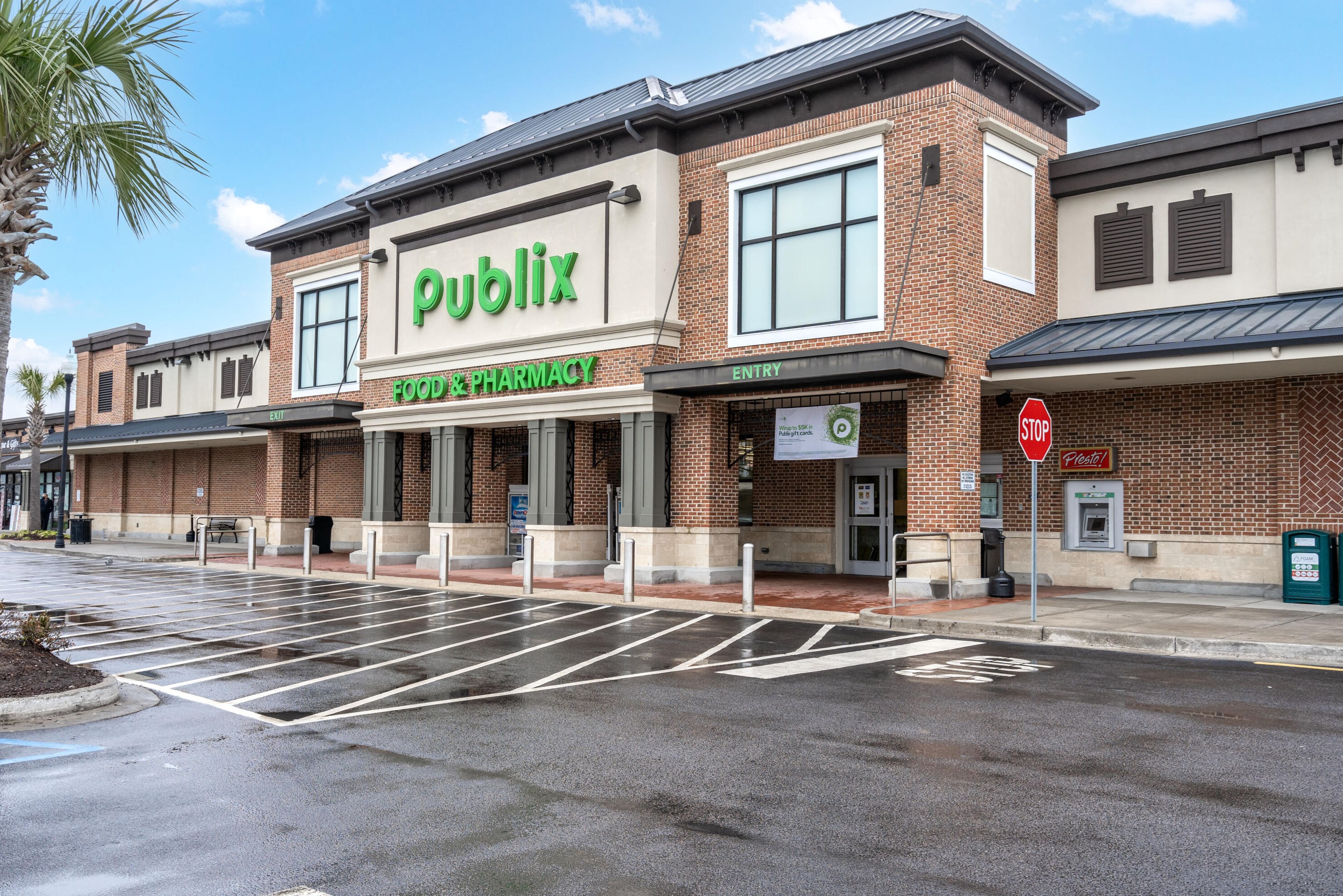 202 Decatur Dr, Summerville SC  29483-5342 exterior