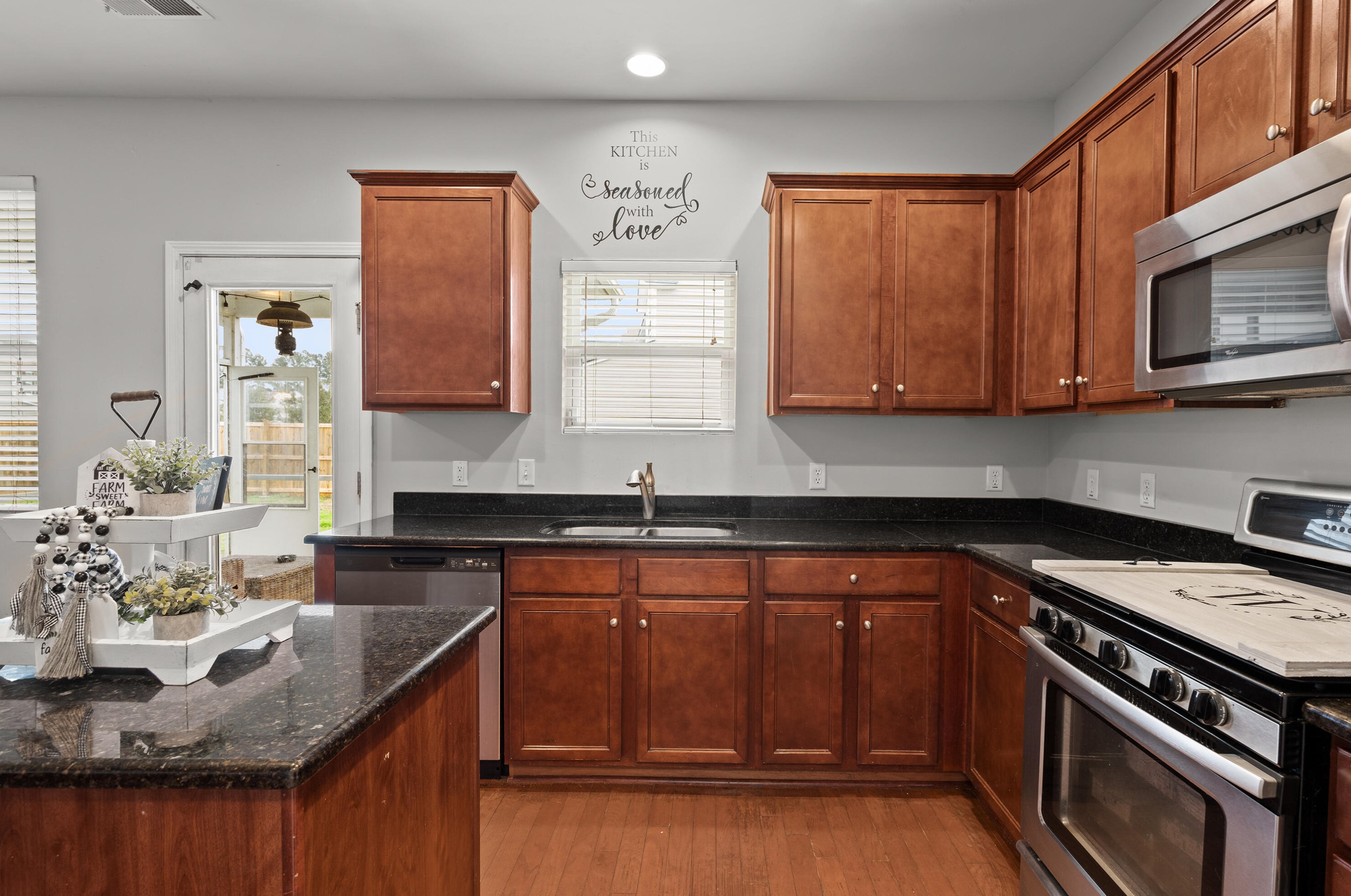 202 Decatur Dr, Summerville SC  29483-5342 exterior