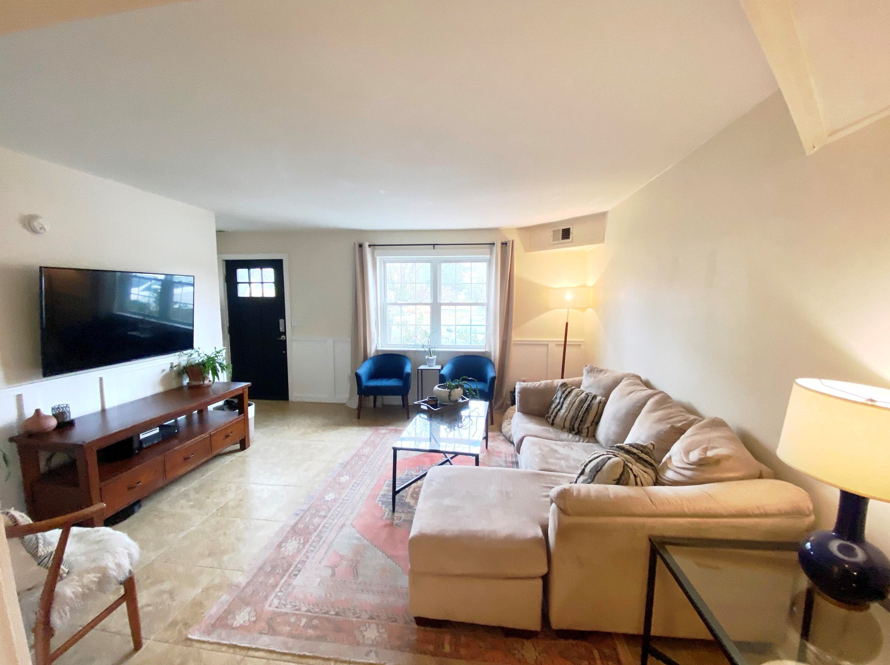 370 Nassau St, Charleston SC  29403-4217 exterior