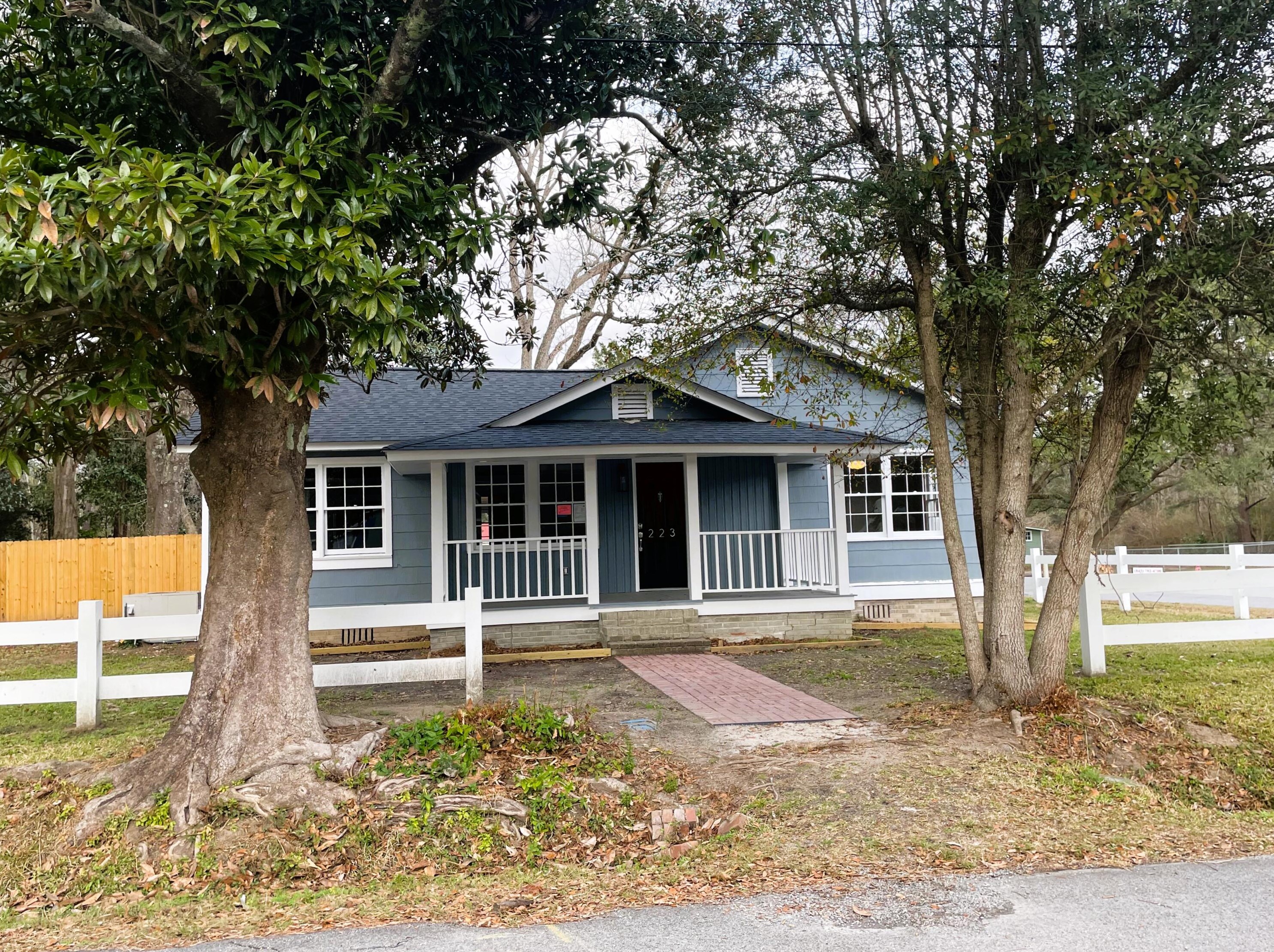223 Hayden St, Walterboro SC  29488-4224 exterior