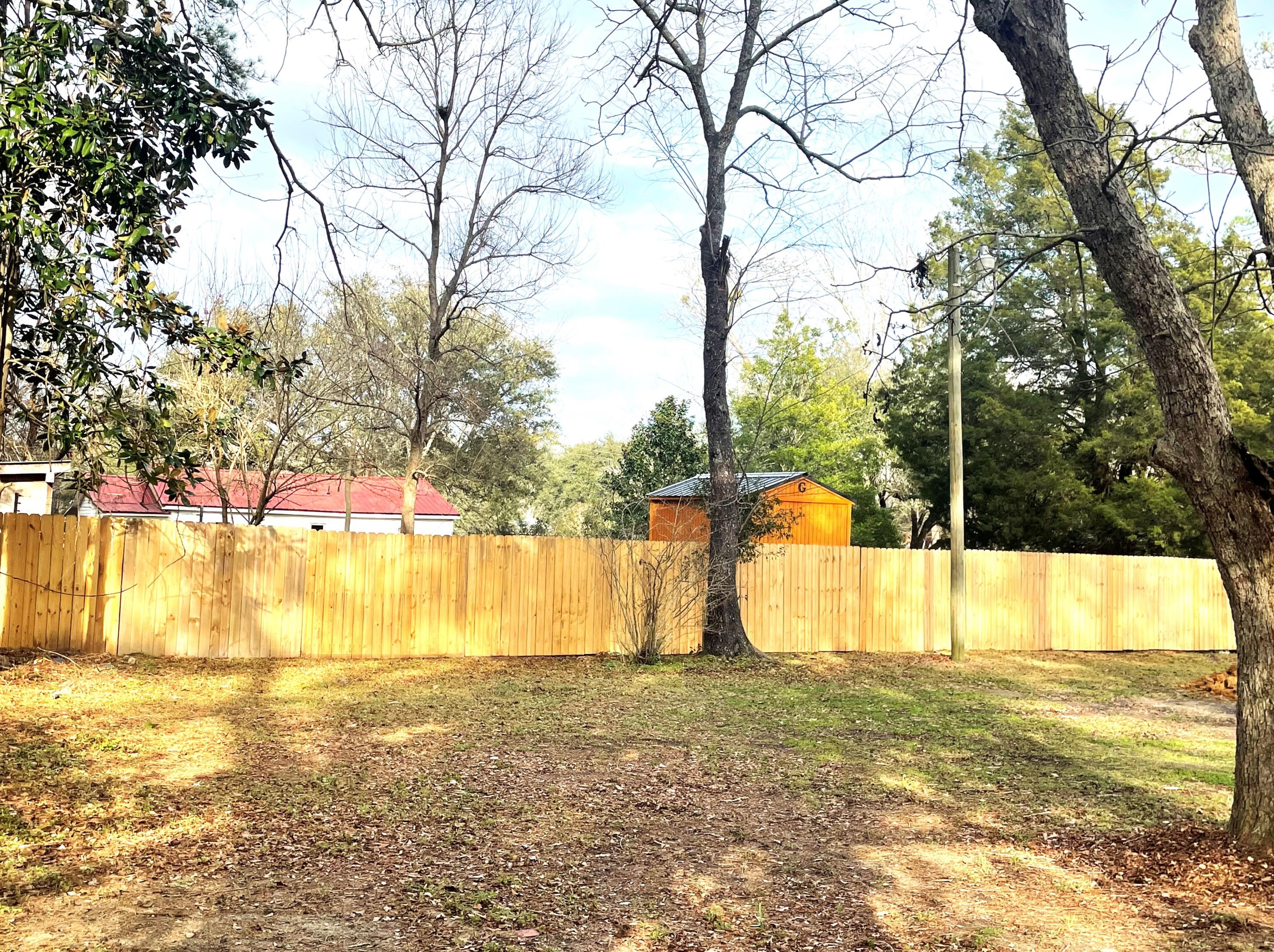 223 Hayden St, Walterboro SC  29488-4224 exterior