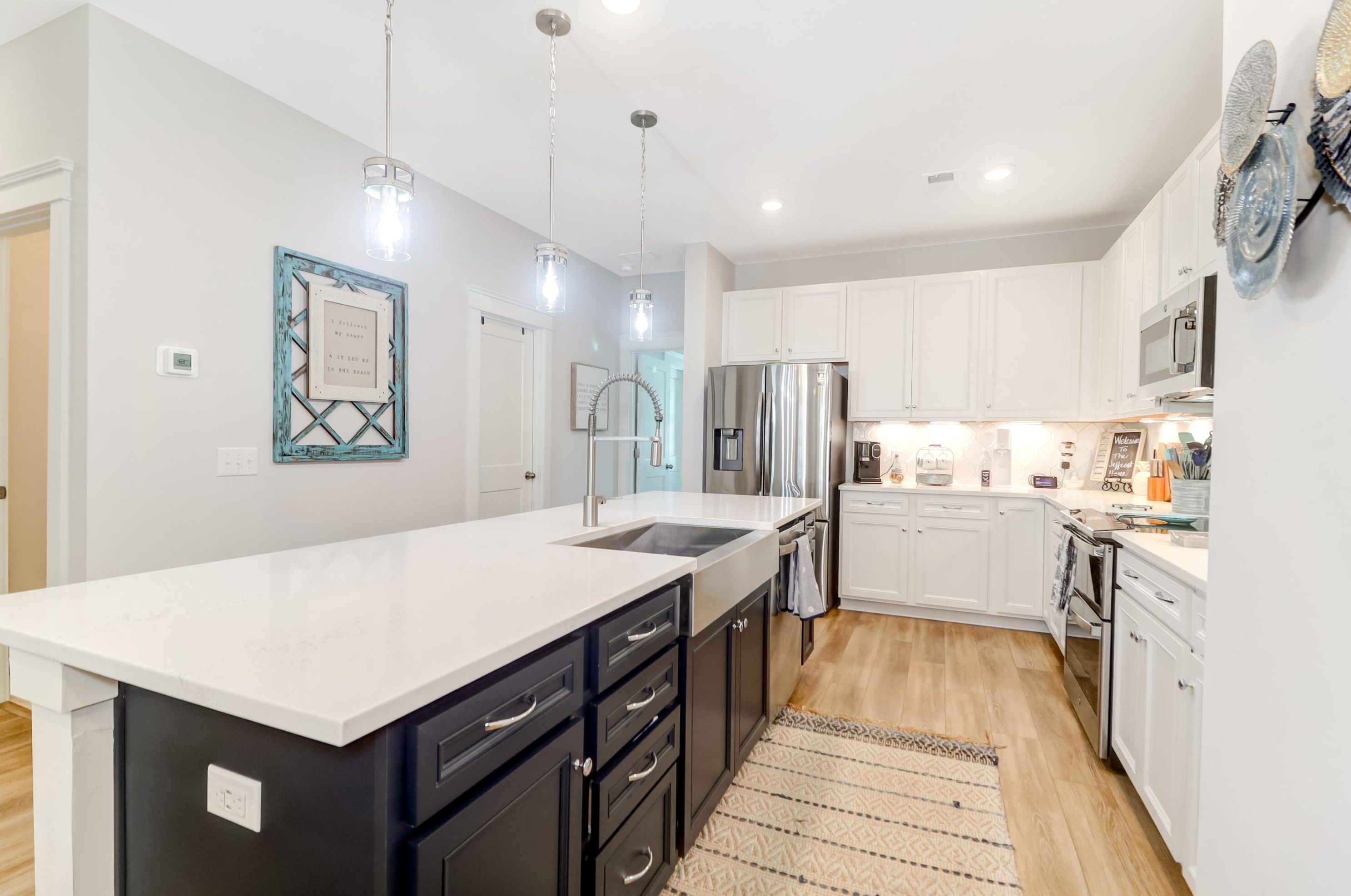 4566 Mixson Ave, Charleston SC  29405-5110 exterior