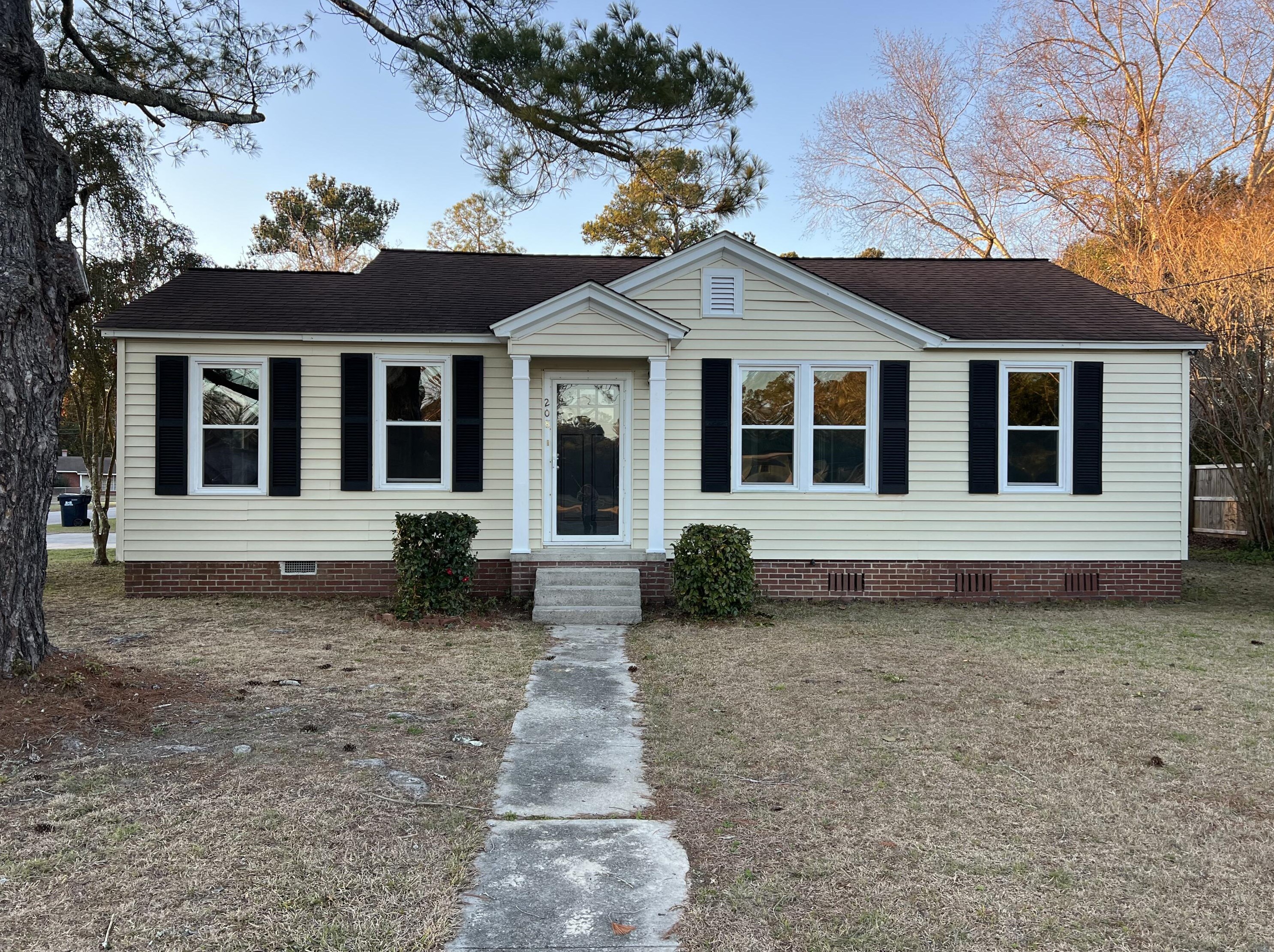 208 Schley St, Hampton, SC 29924