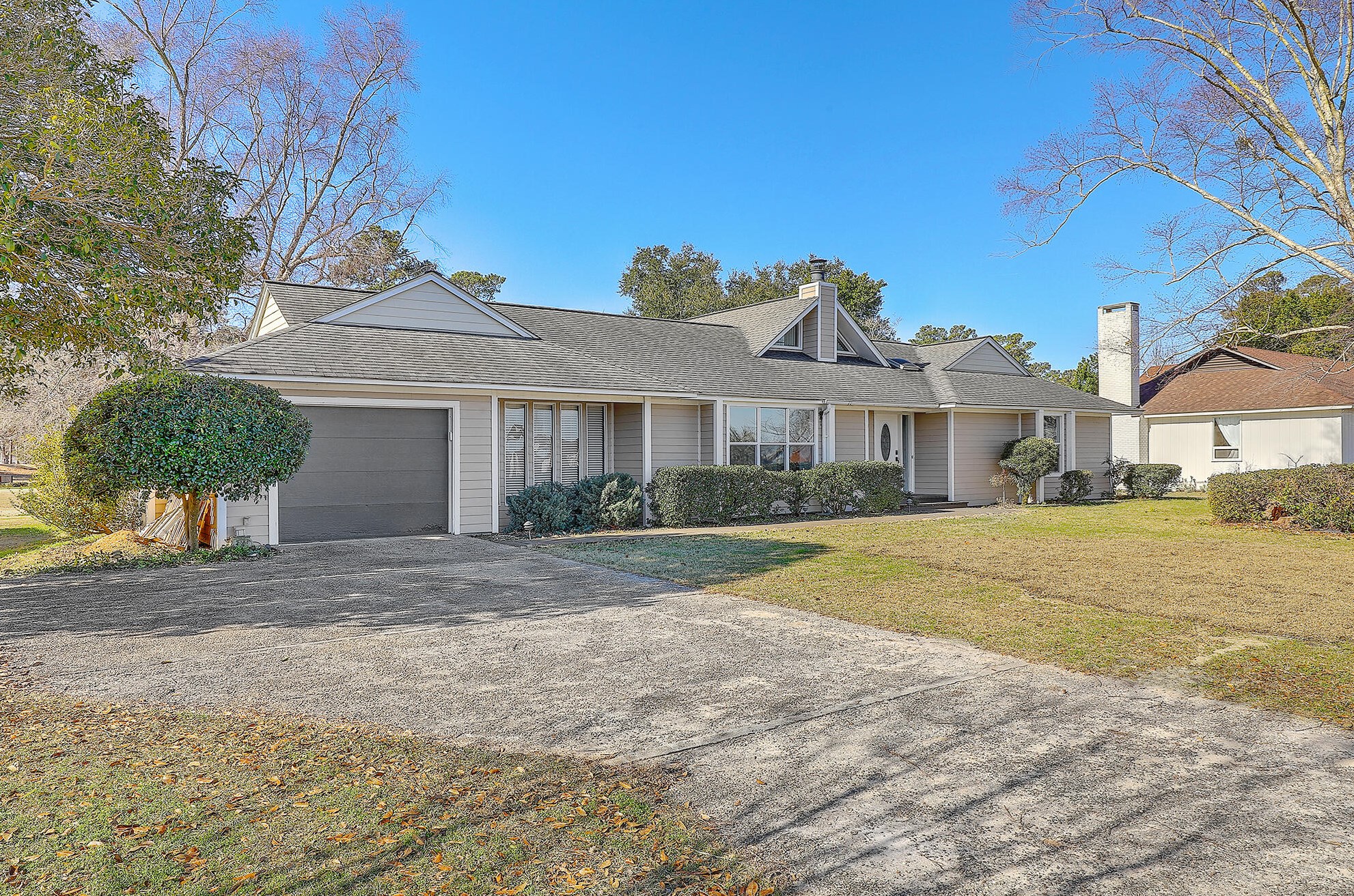 604 Santee Dr, Parlers, SC 29142