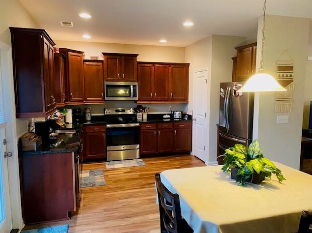 248 Swallow Tail Ln, Charleston SC  29445-3665 exterior
