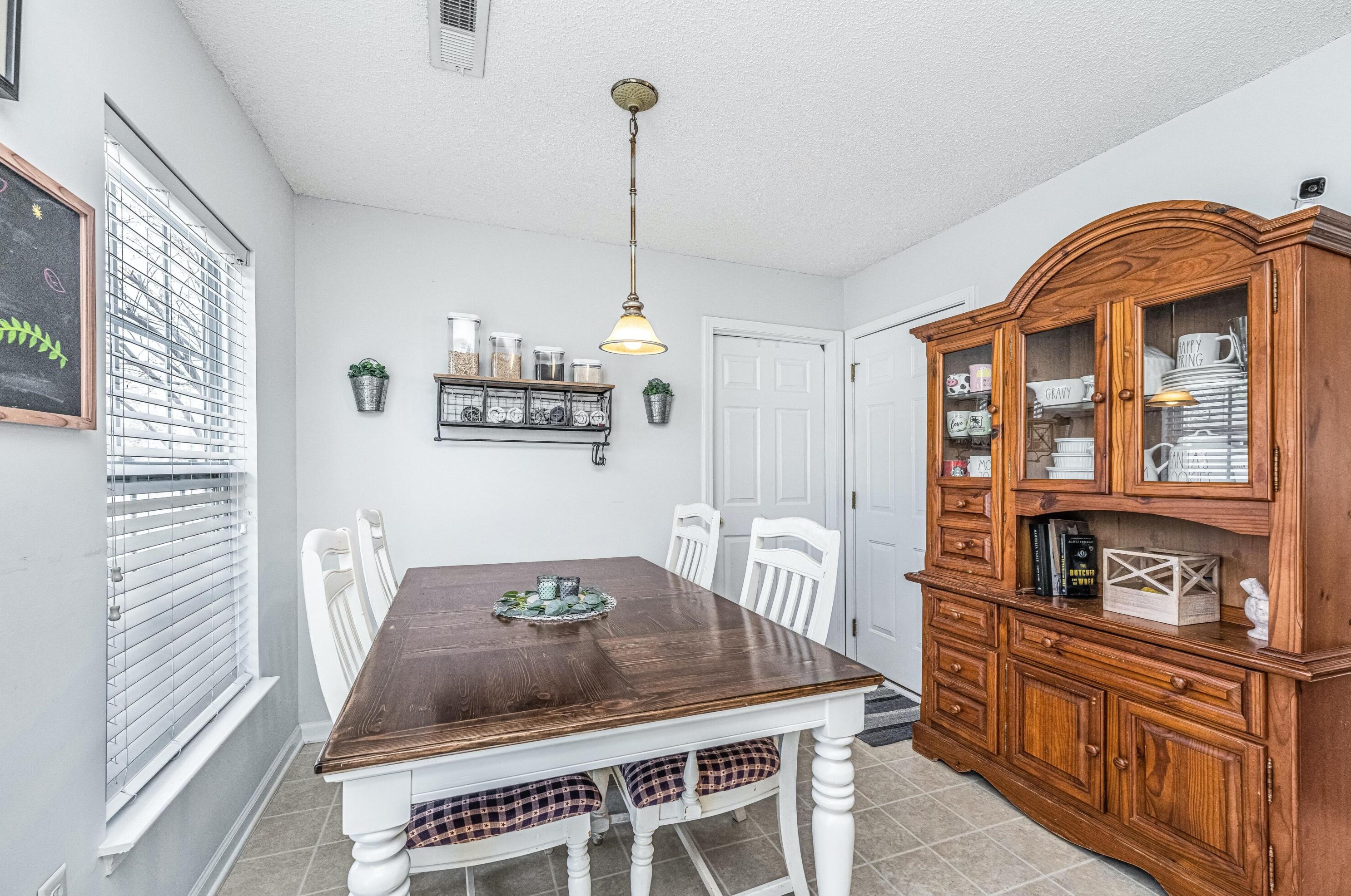5004 Chisolm Ct, Summerville SC  29485-8957 exterior
