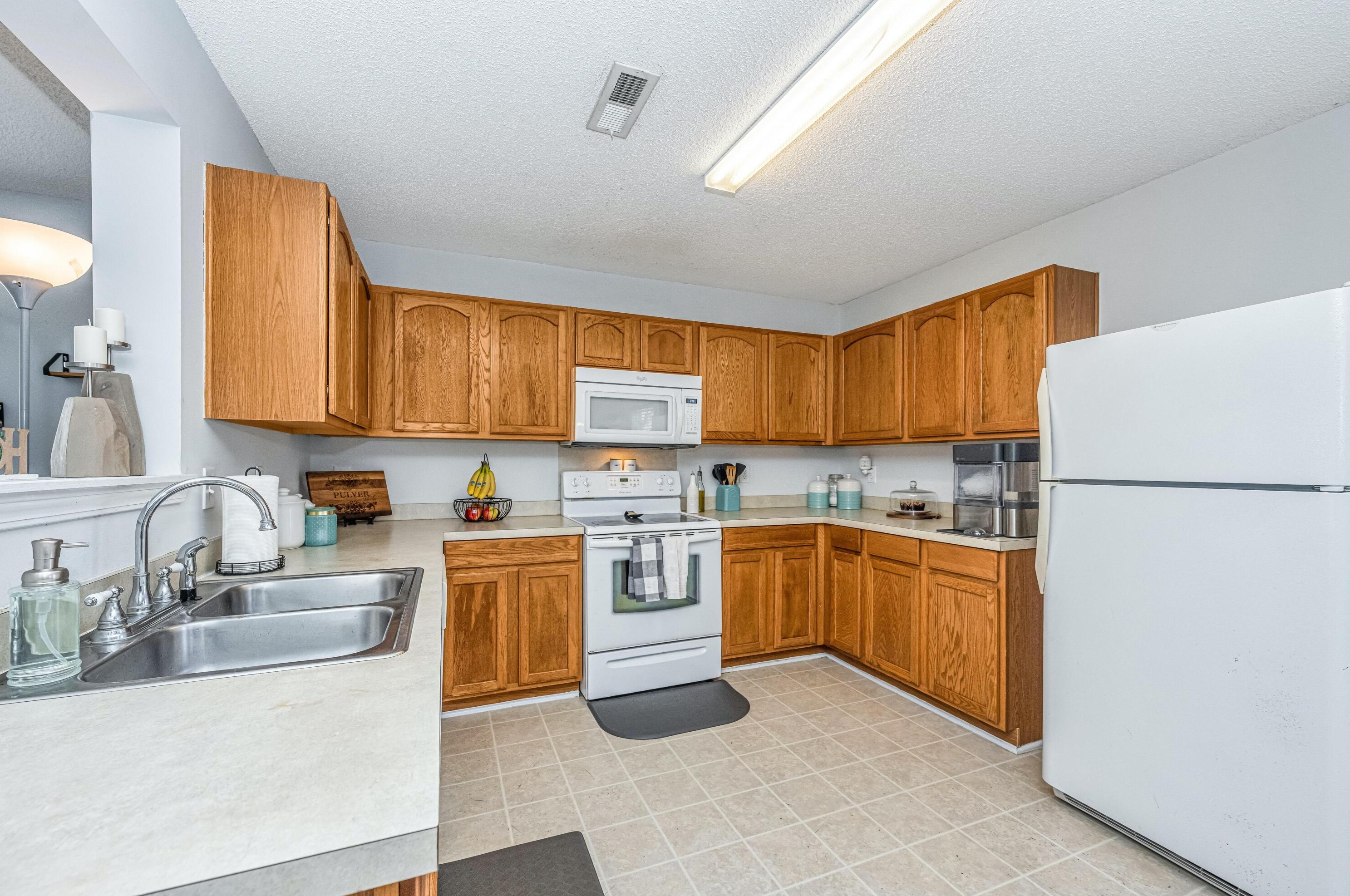 5004 Chisolm Ct, Summerville SC  29485-8957 exterior