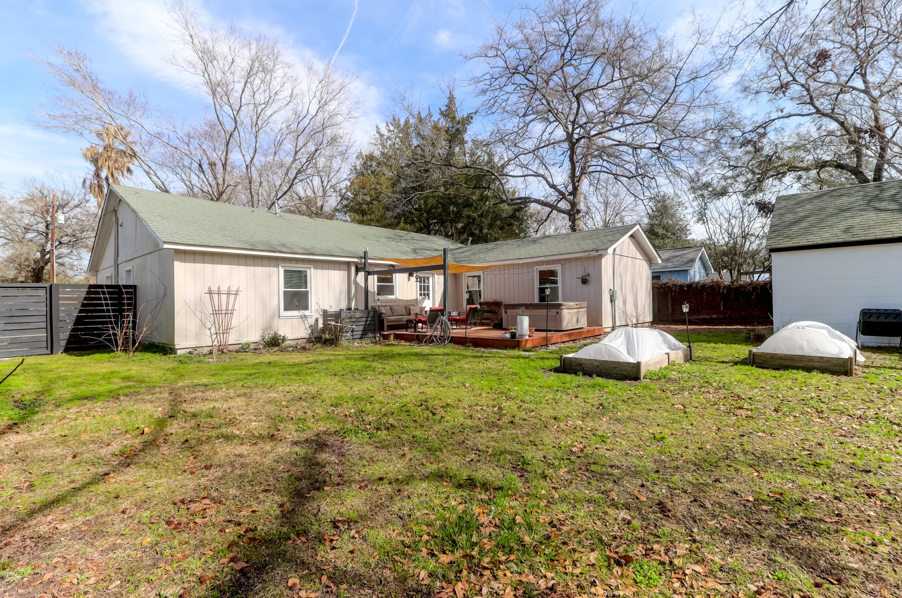 1247 Sunset Dr, Charleston SC  29407-7752 exterior
