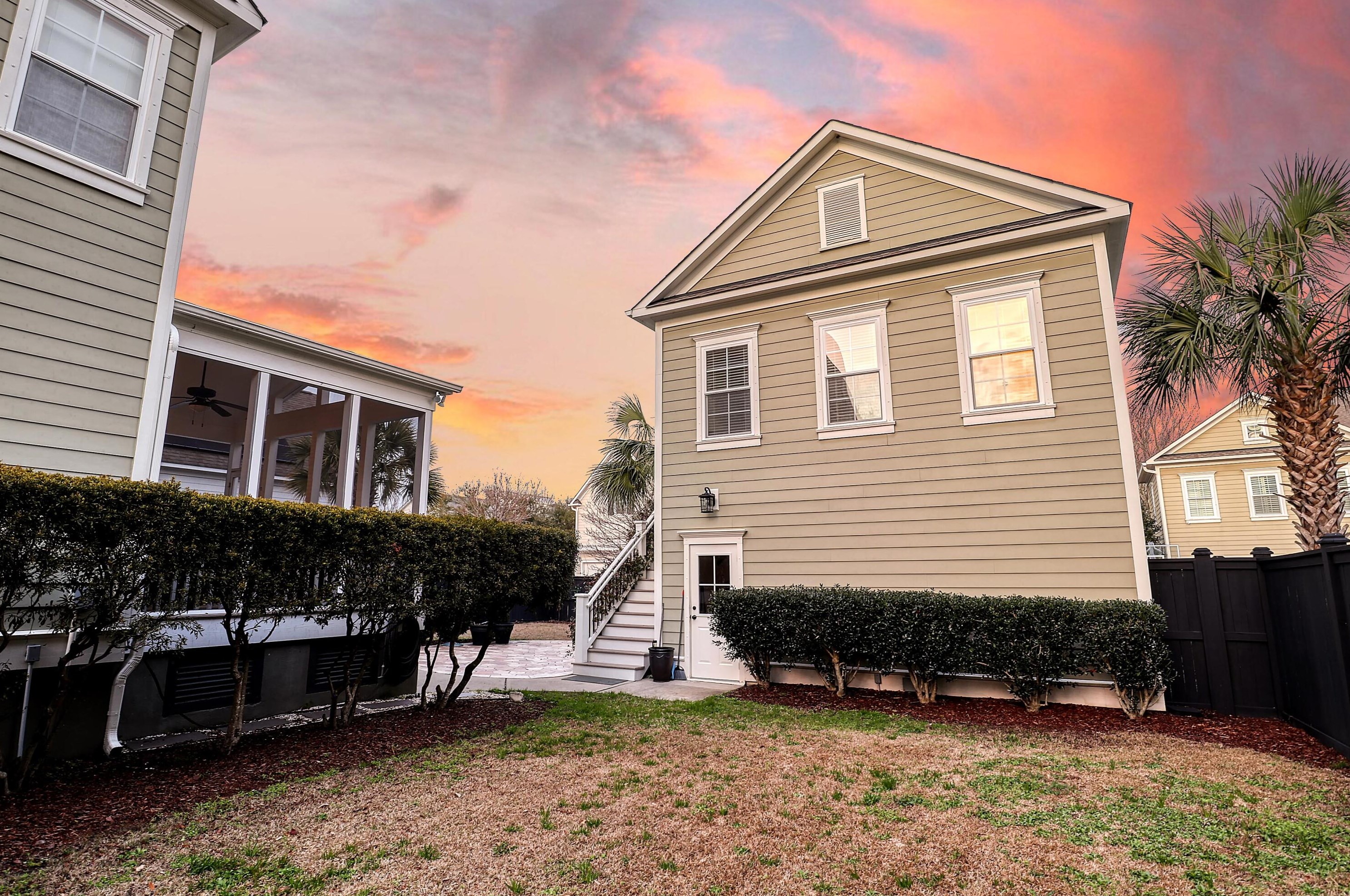 1787 Pierce St, Charleston SC  29492-8476 exterior