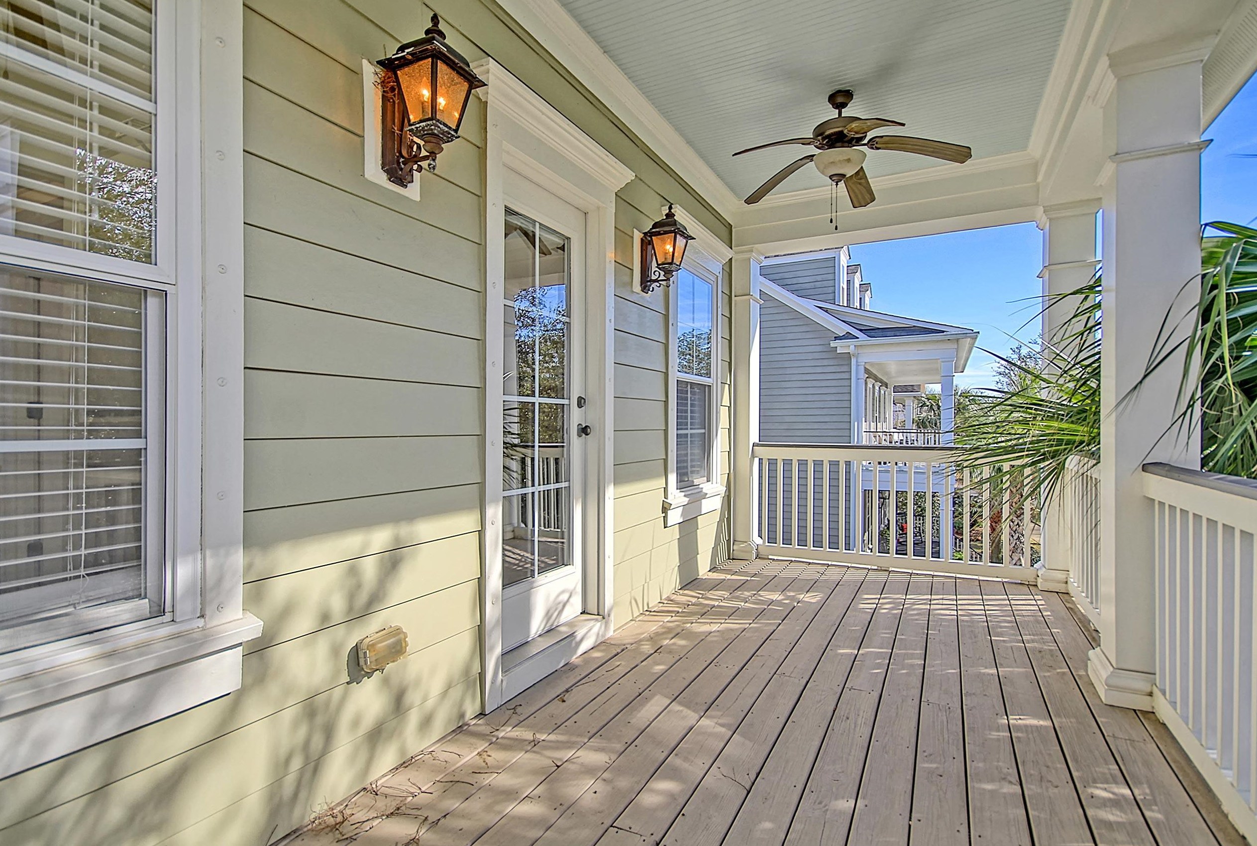1787 Pierce St, Charleston SC  29492-8476 exterior