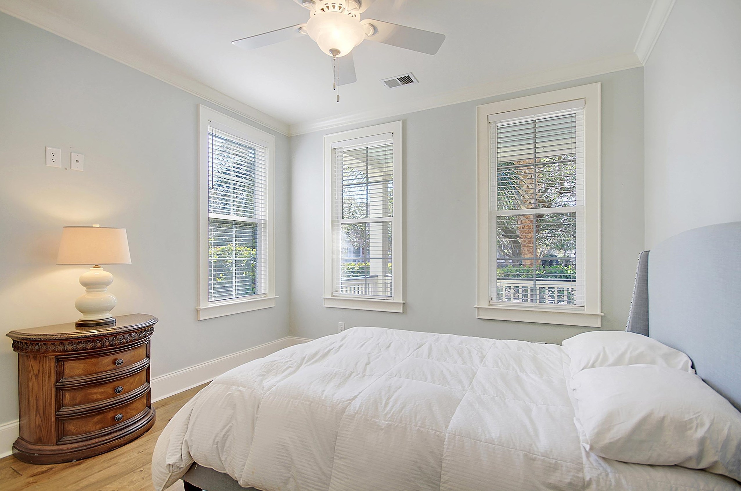1787 Pierce St, Charleston SC  29492-8476 exterior