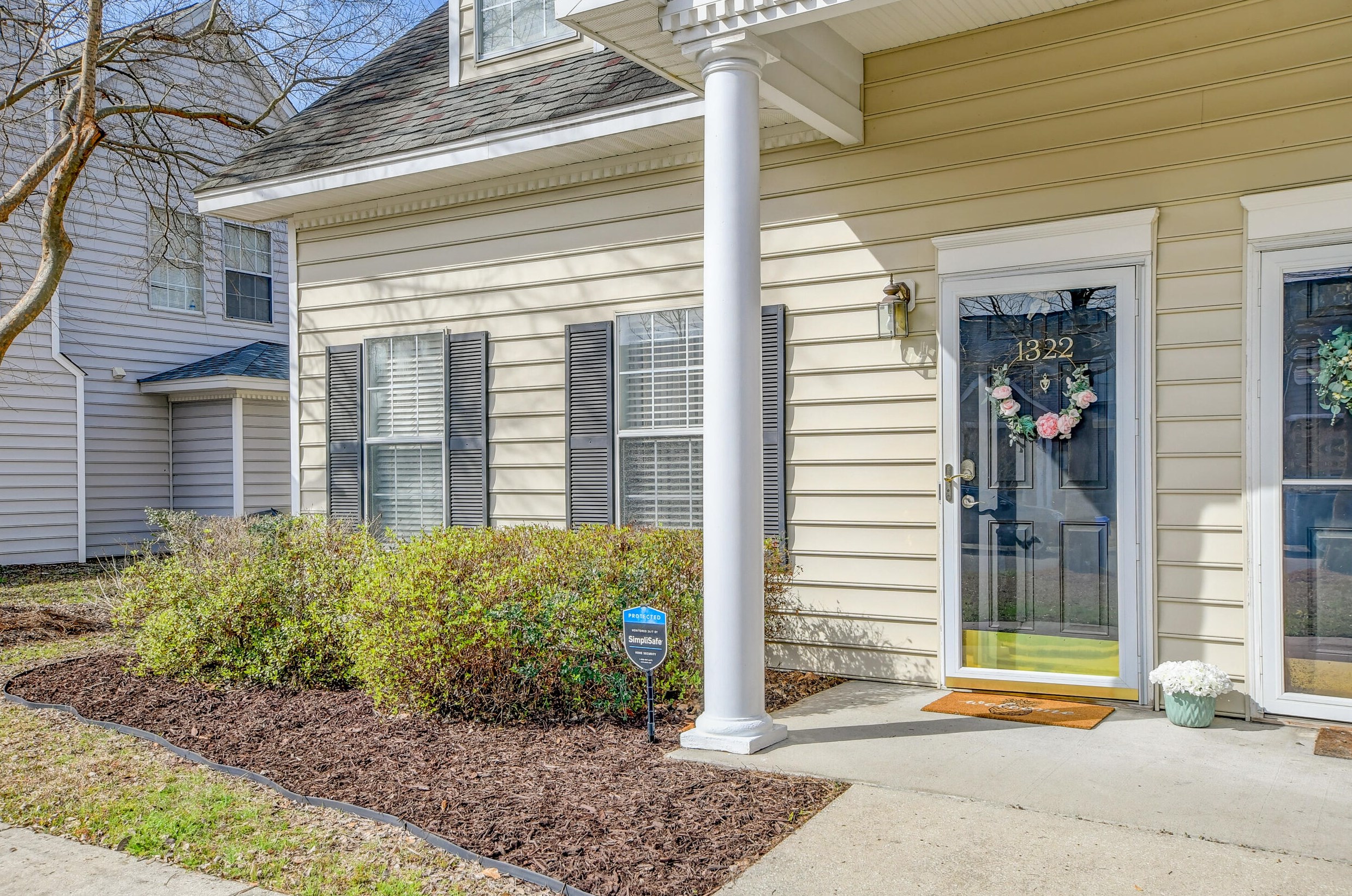 1322 Fenwick Plantation Rd, Johns Island, SC 29455