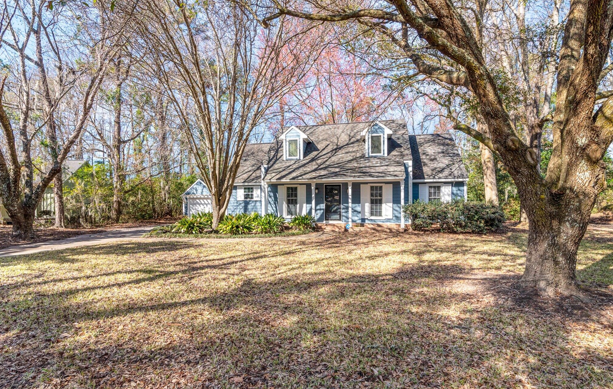 1016 Law Ln, Mount Pleasant, SC 29464-9526