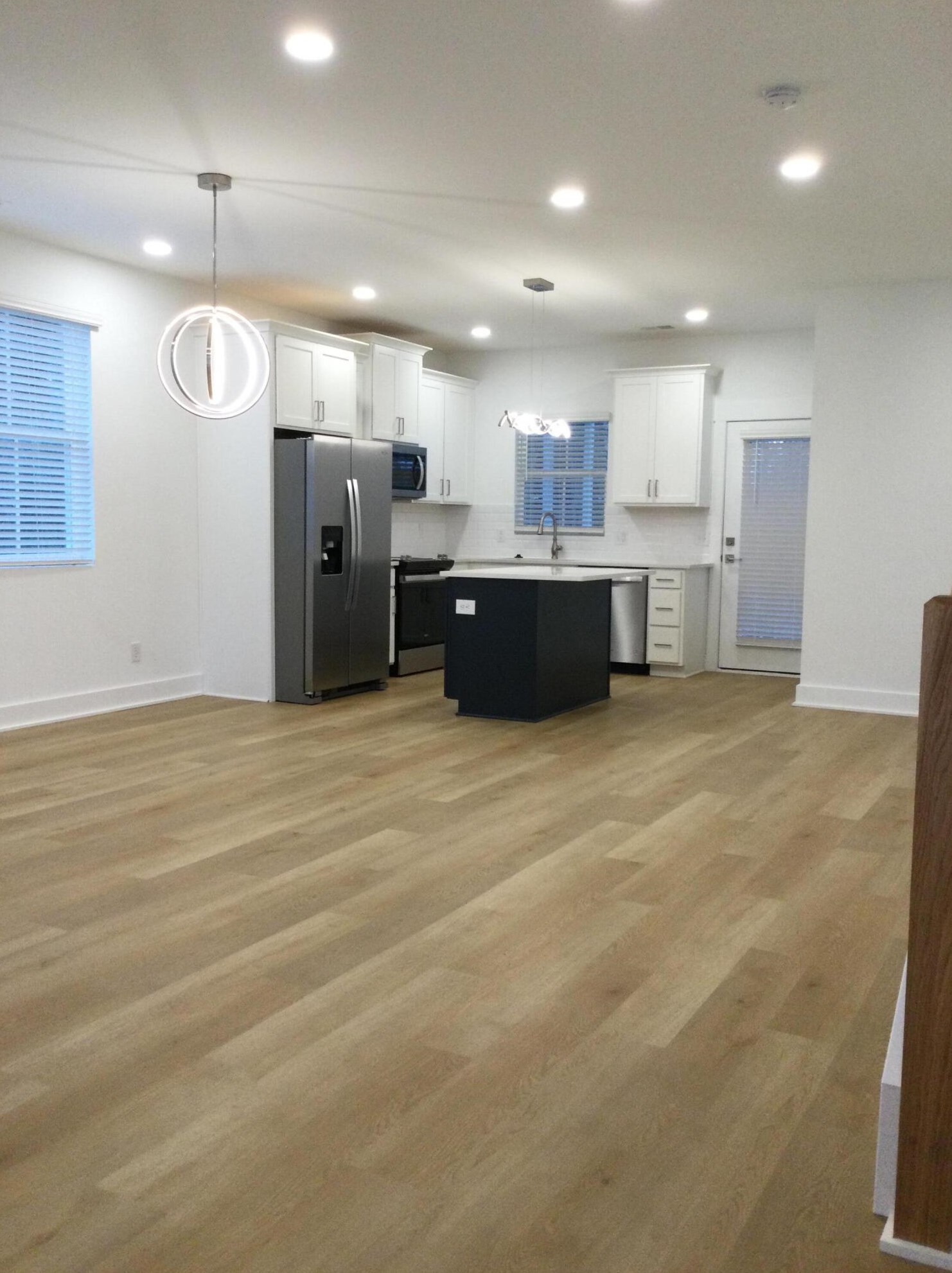 2796 Dantzler Dr, Charleston, SC 29406-9006