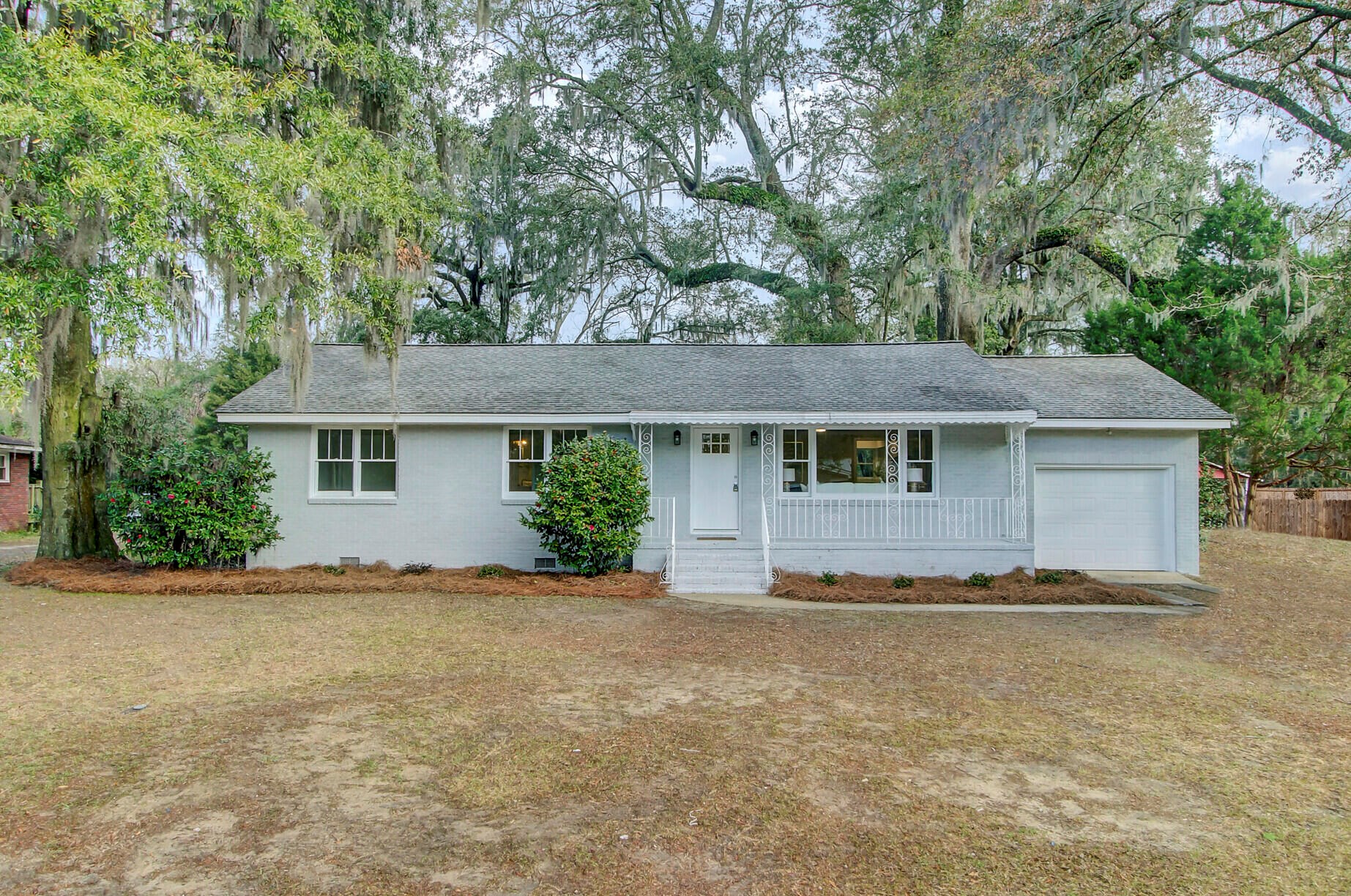 4620 Withers Dr, Charleston, SC 29405-6772