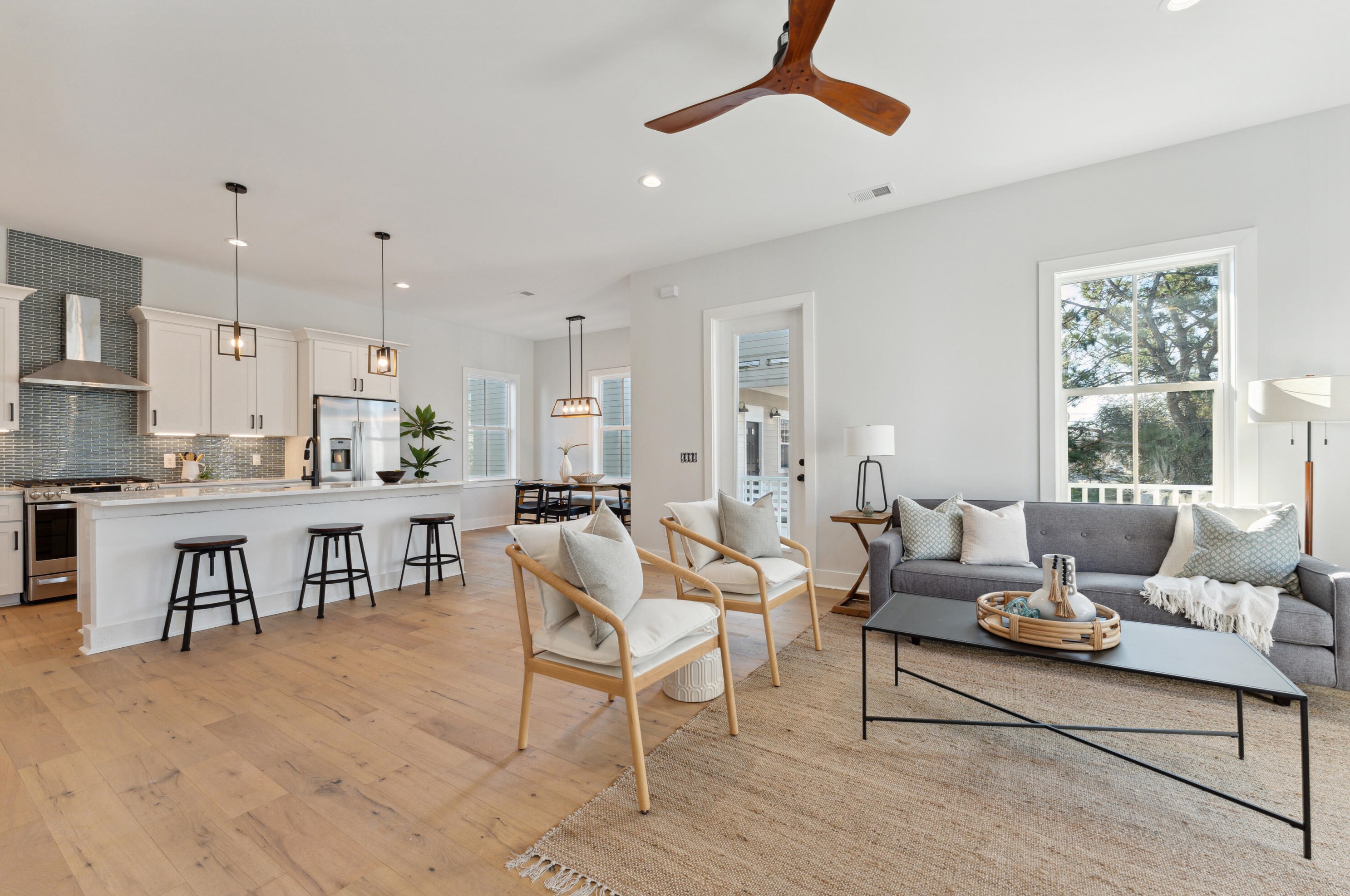 48 Aiken St, Charleston, SC 29403-5042