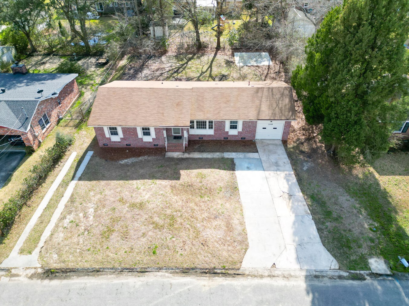 108 Washington Dr, Ladson, SC 29456