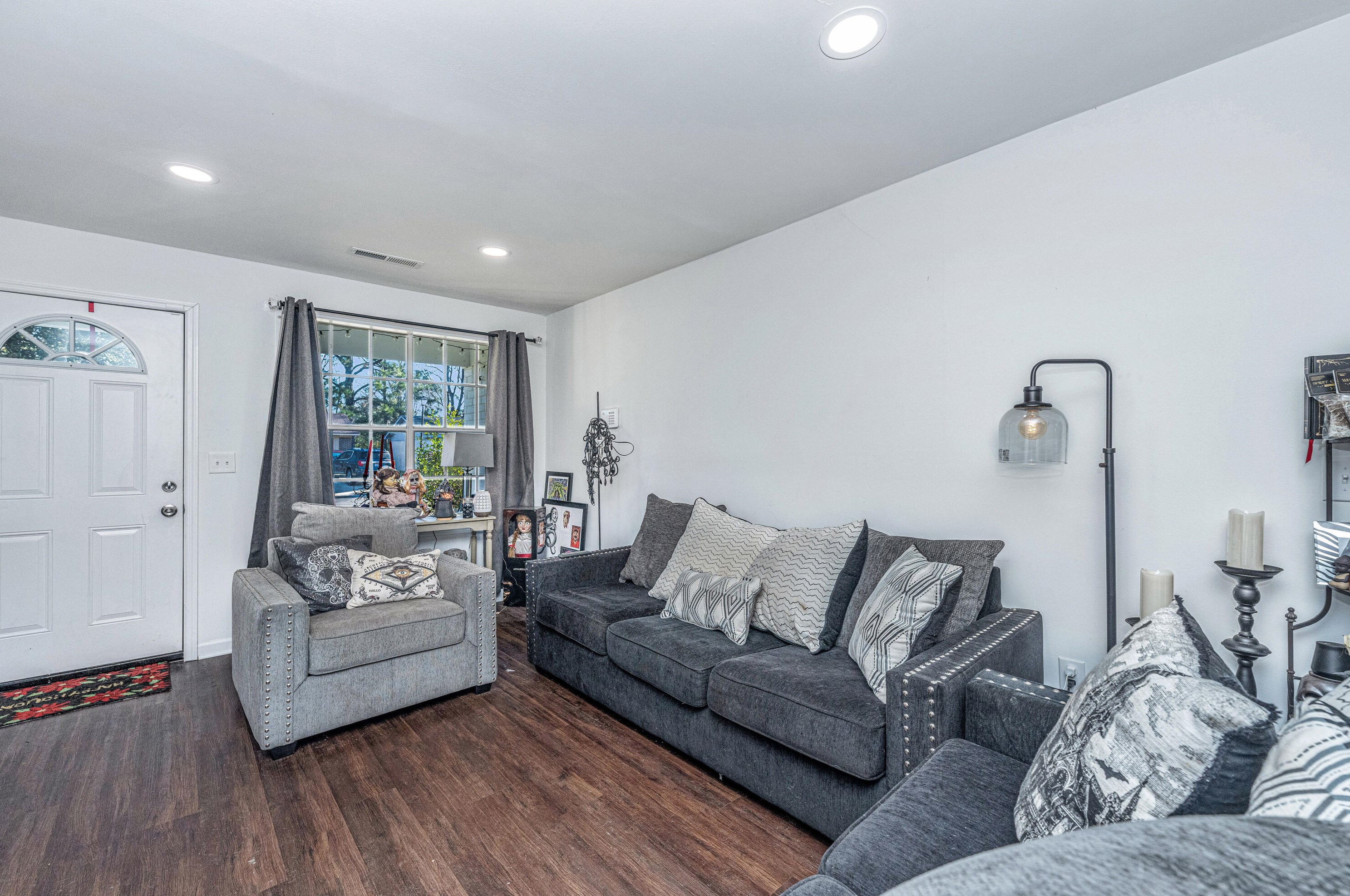 107 Bee St, Summerville SC  29483-2507 exterior