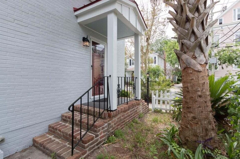 2 Smith St, Charleston, SC 29401