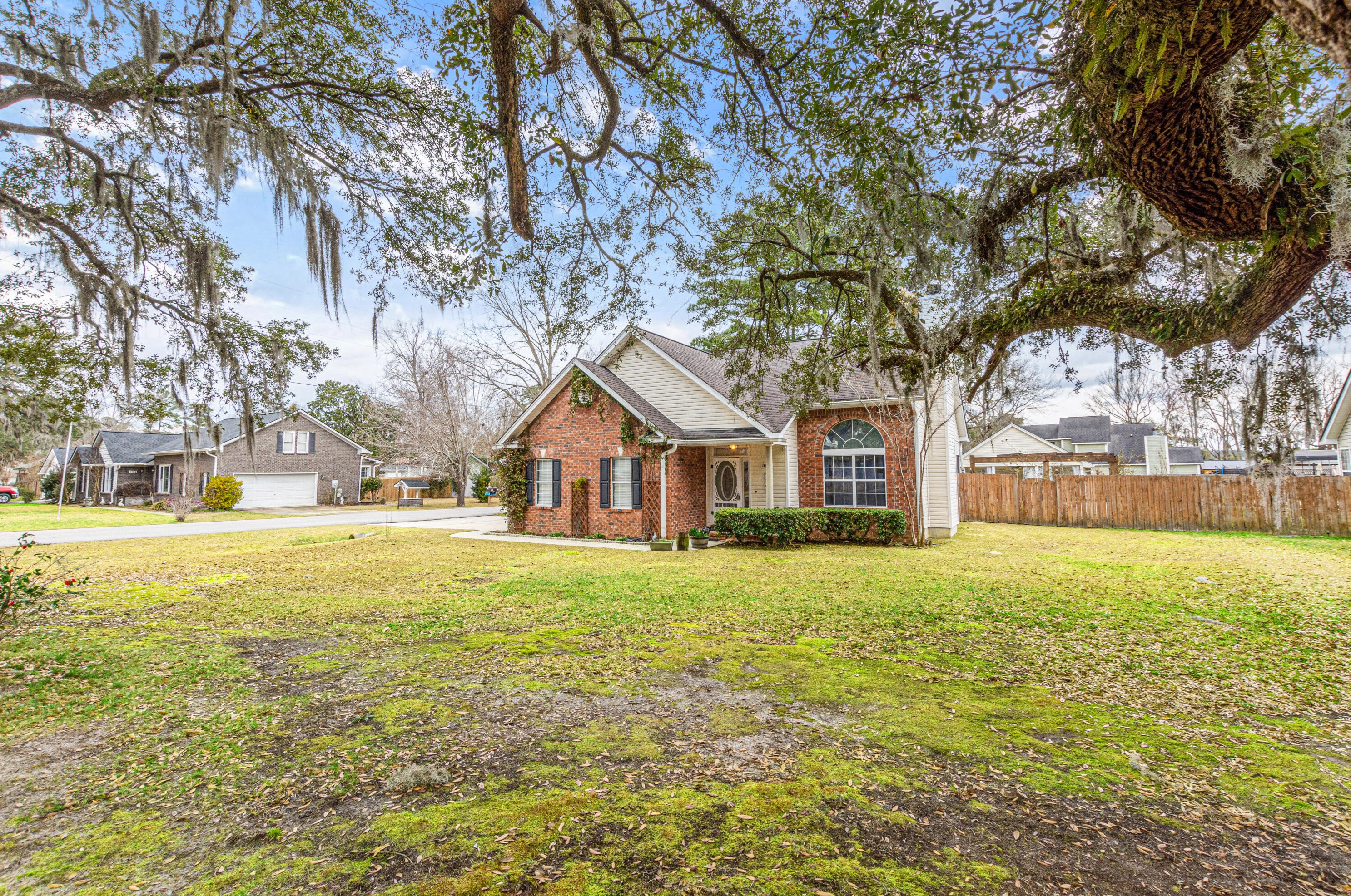 1028 Albert Storm Ave, Moncks Corner, SC 29461-7011