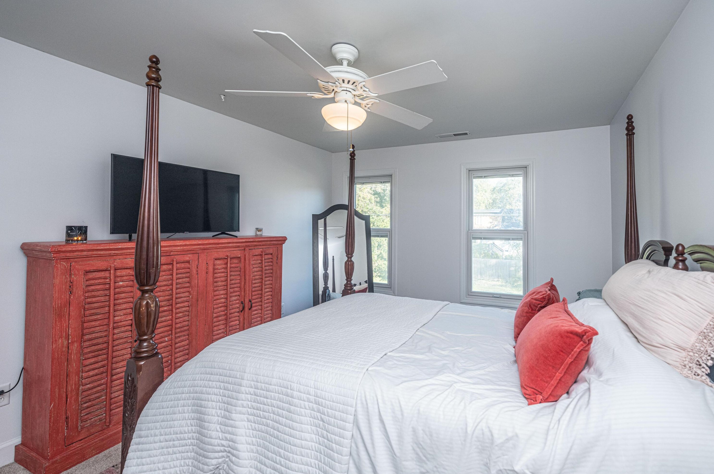 2211 Seroy St, Charleston SC  29412-2306 exterior