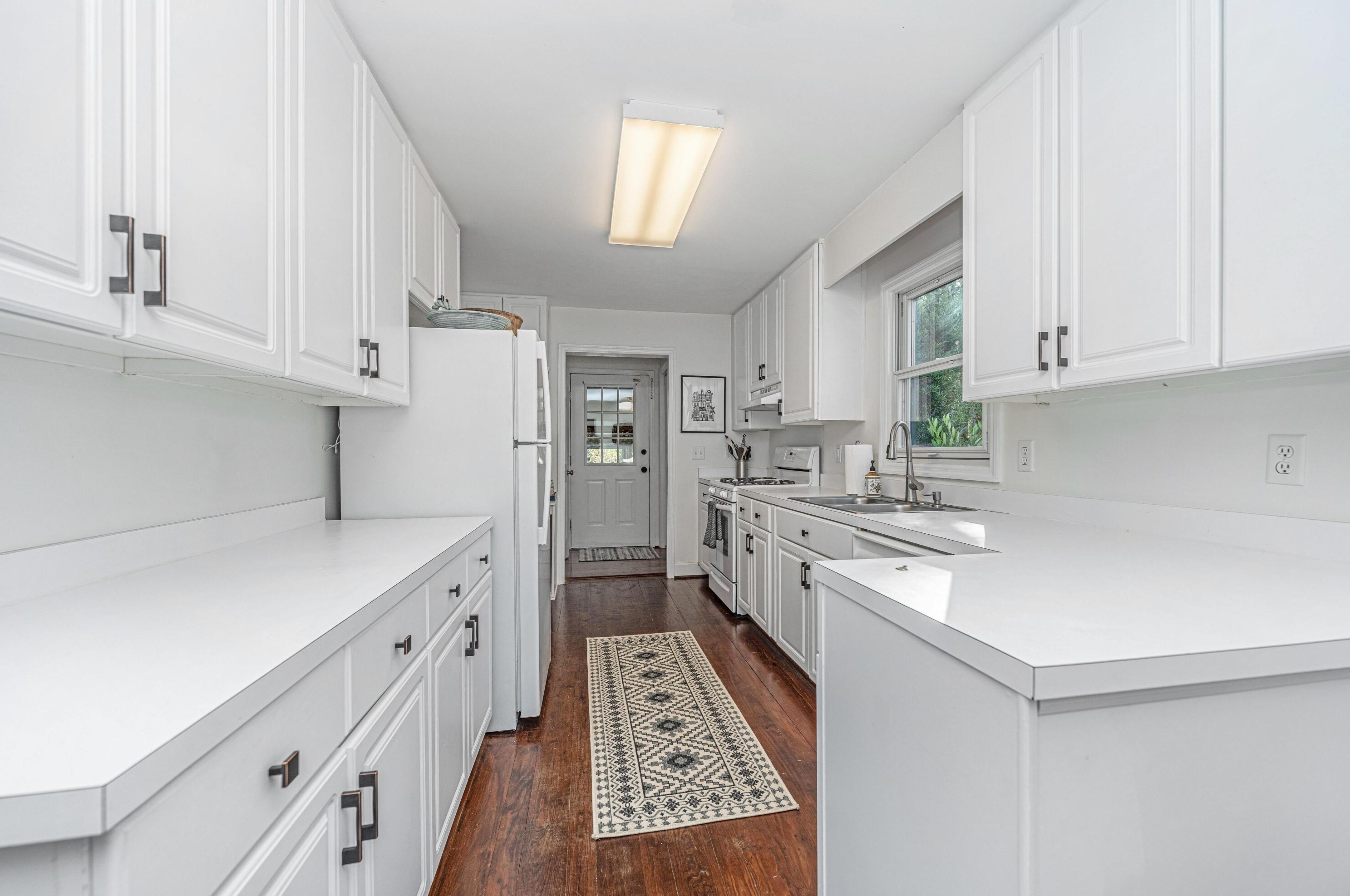 2211 Seroy St, Charleston SC  29412-2306 exterior