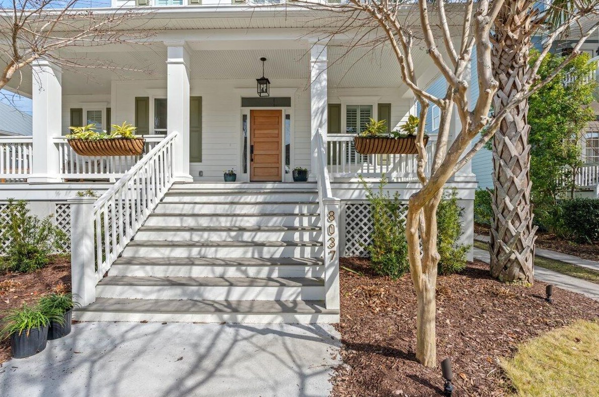 8037 Gibbon St, Charleston SC  29492-8351 exterior