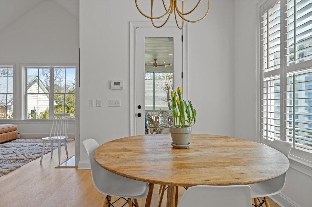 8037 Gibbon St, Charleston SC  29492-8351 exterior