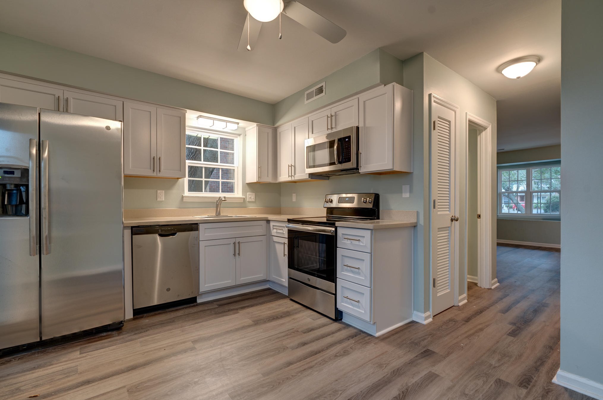 1519 Nantahala Blvd, Mount Pleasant SC  29464-9752 exterior