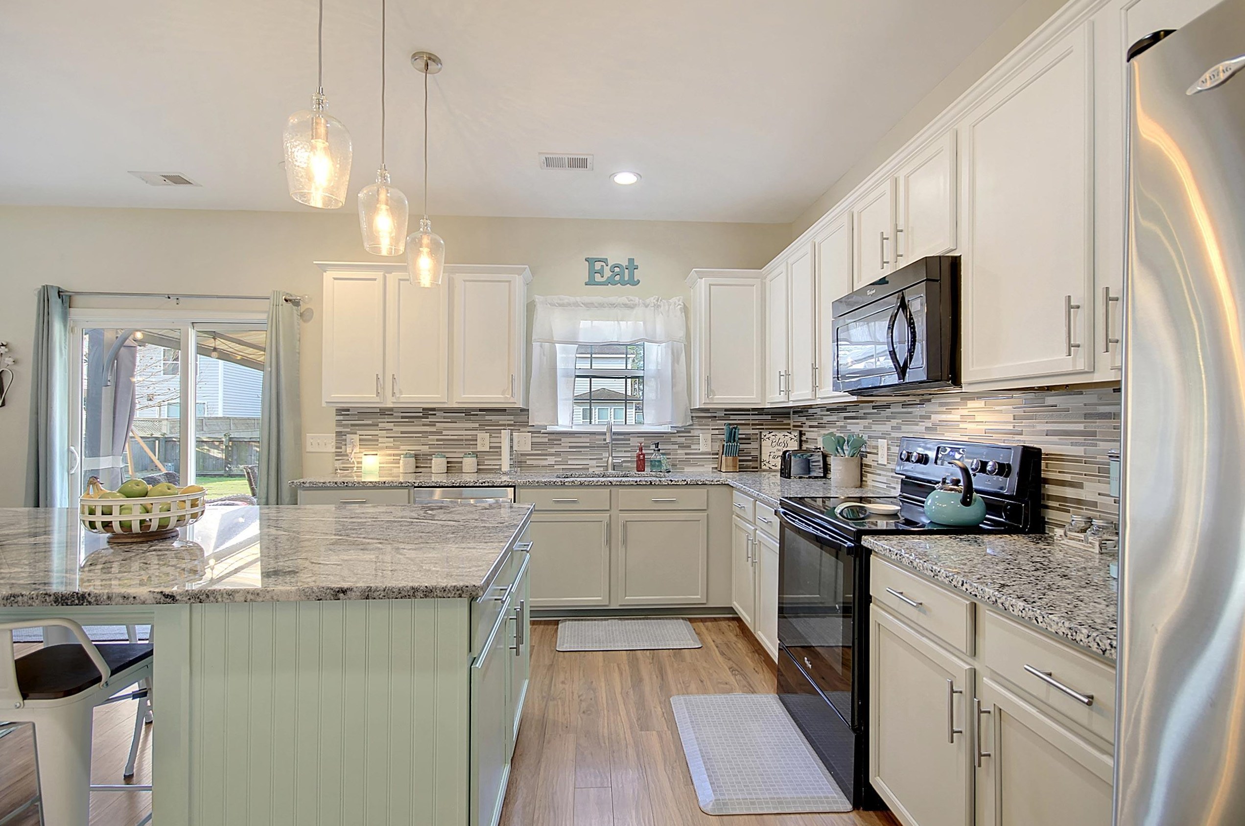 535 Crossland Dr, Moncks Corner SC  29461-8888 exterior