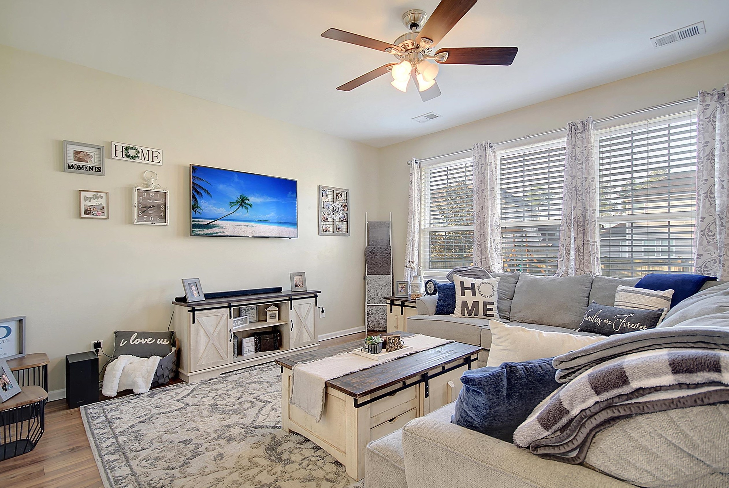 535 Crossland Dr, Moncks Corner SC  29461-8888 exterior