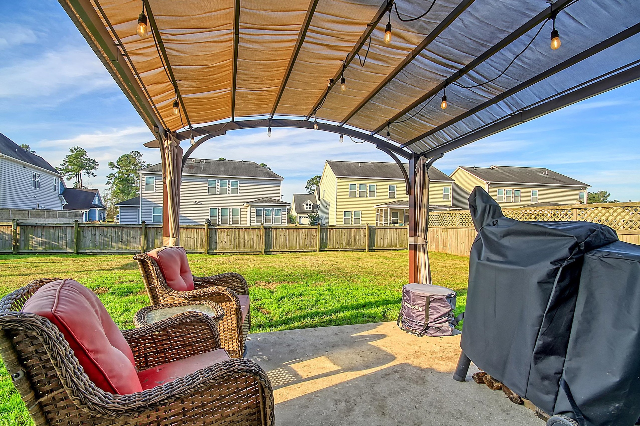 535 Crossland Dr, Moncks Corner SC  29461-8888 exterior