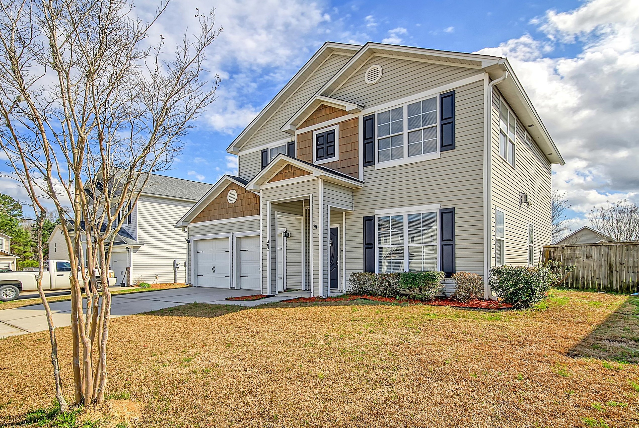 302 Mossy Wood Rd, Summerville, SC 29483