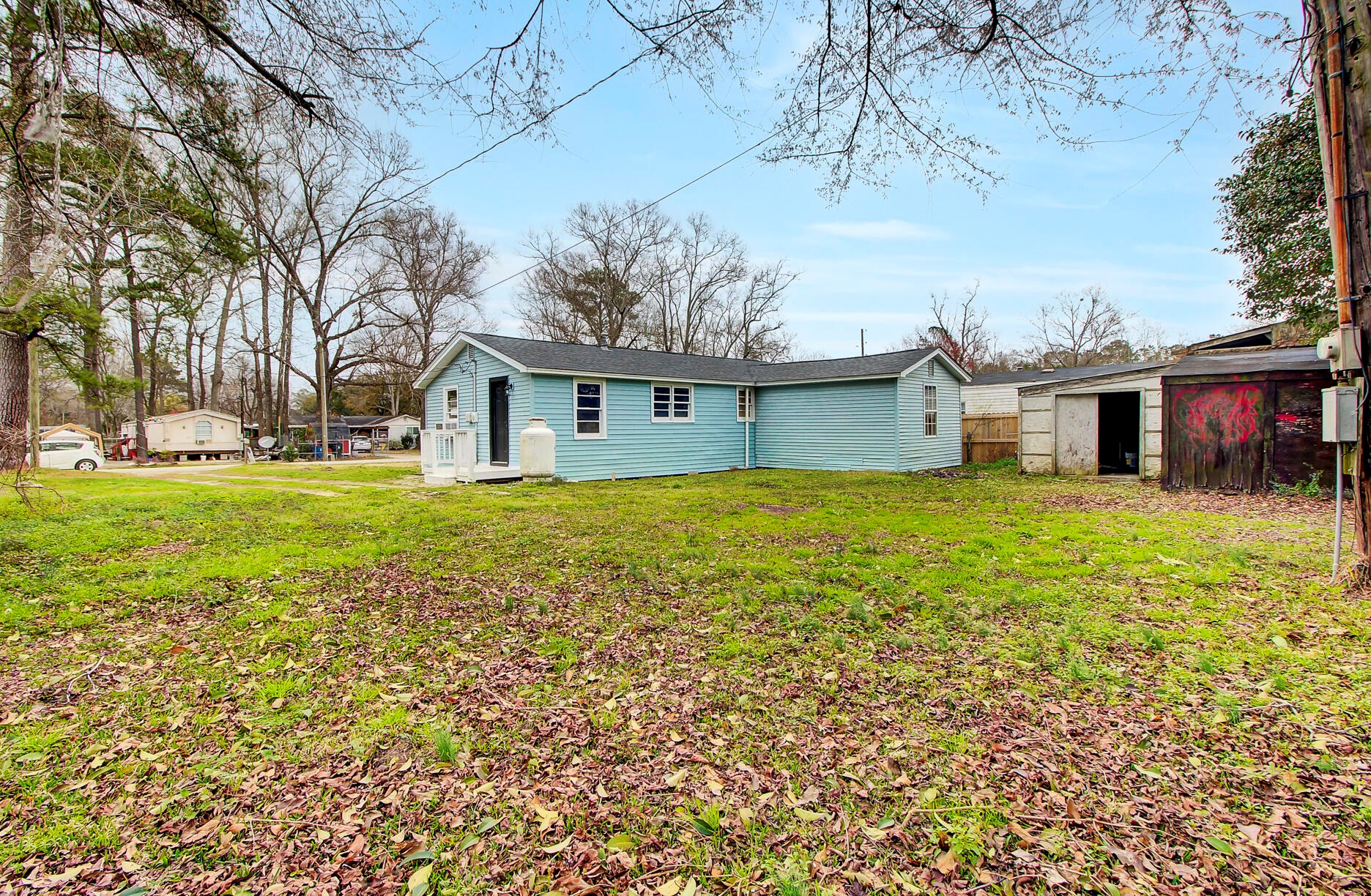 209 Sherman Dr, Ladson, SC 29456