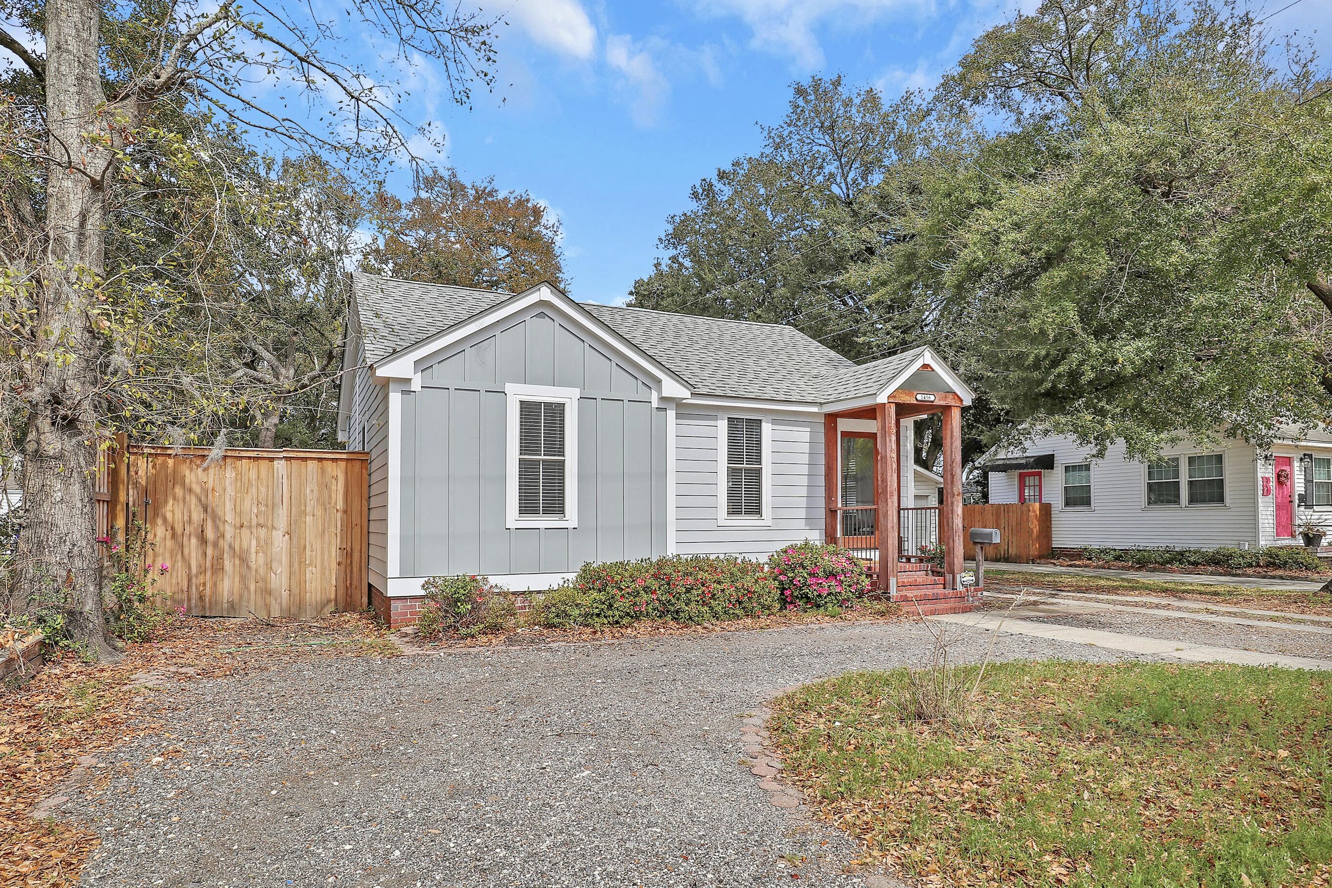 1456 E Montague Ave, Charleston, SC 29405