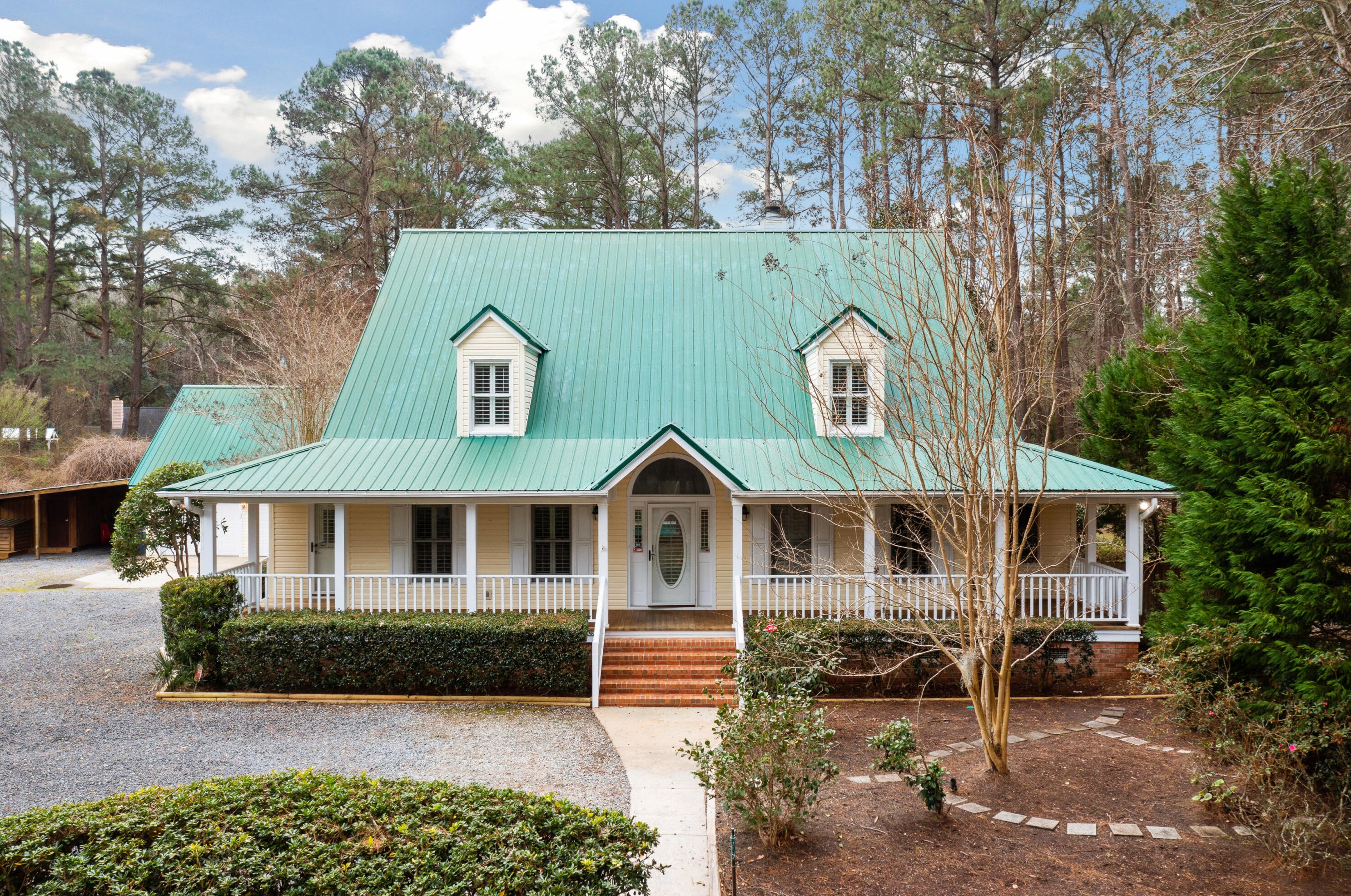 2739 Coquina Dr, Johns Island, SC 29455
