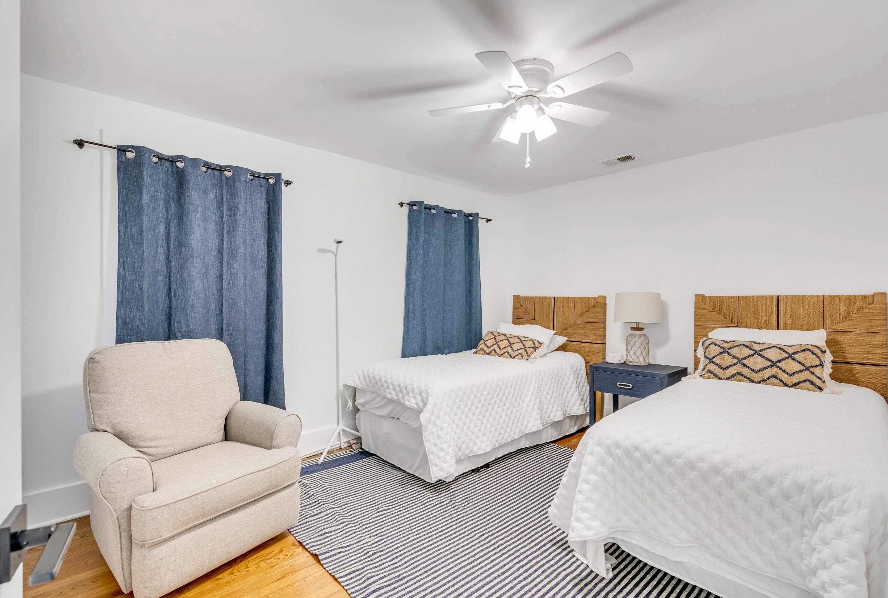 1470 Seminole St, Mount Pleasant SC  29464-4825 exterior