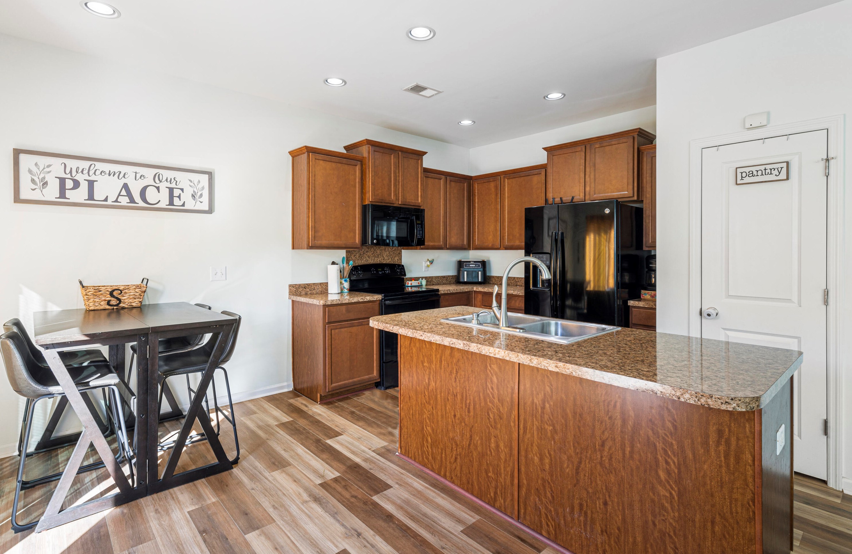 405 Stoney Field Dr, Moncks Corner SC  29461-7384 exterior