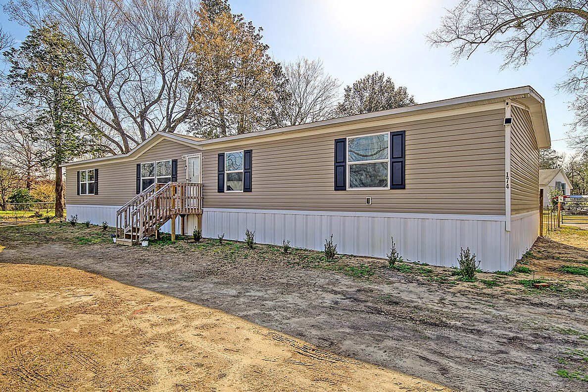 174 Church Rd, Alvin, SC 29479