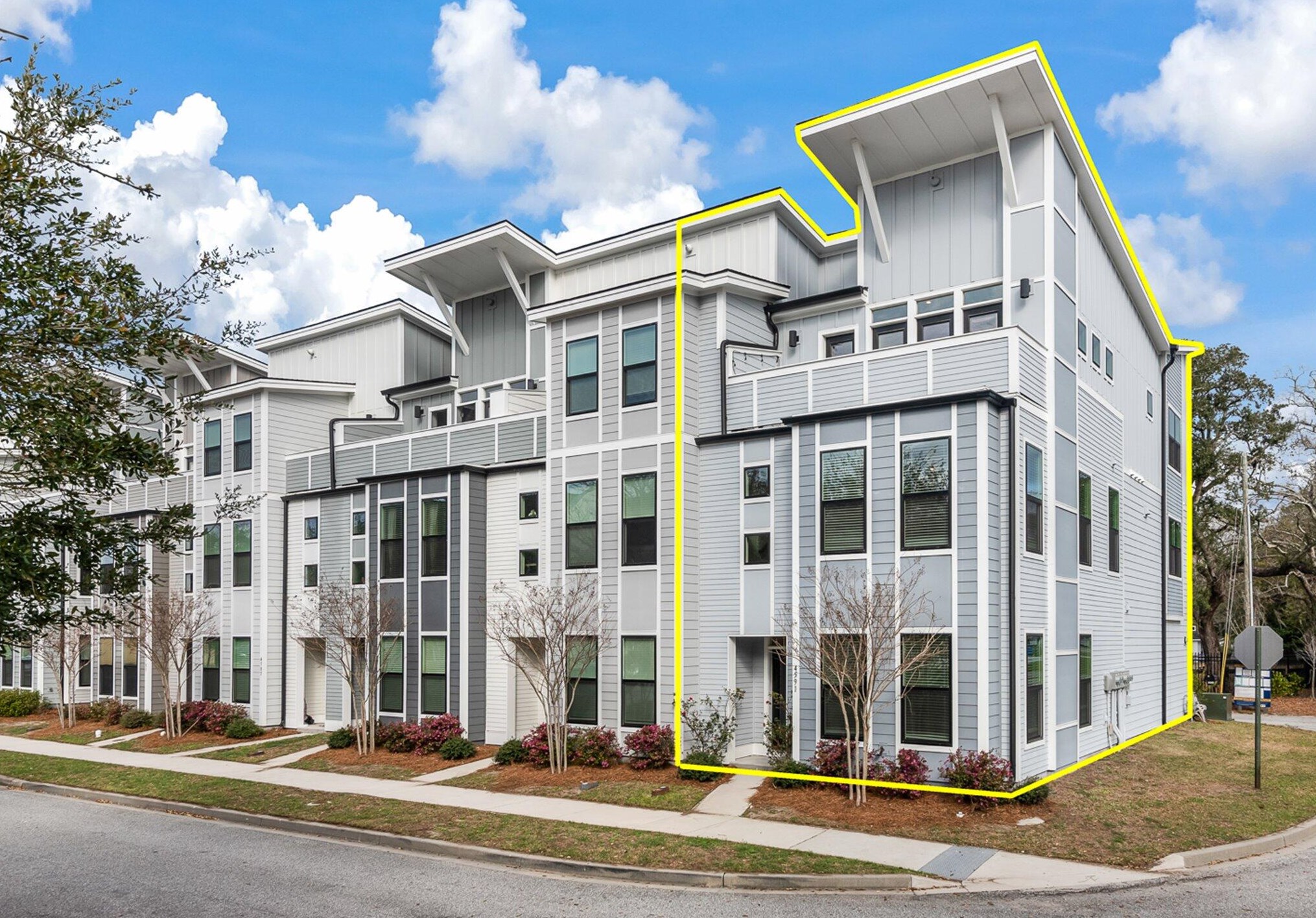 4591 Summey St, Charleston, SC 29405-3216