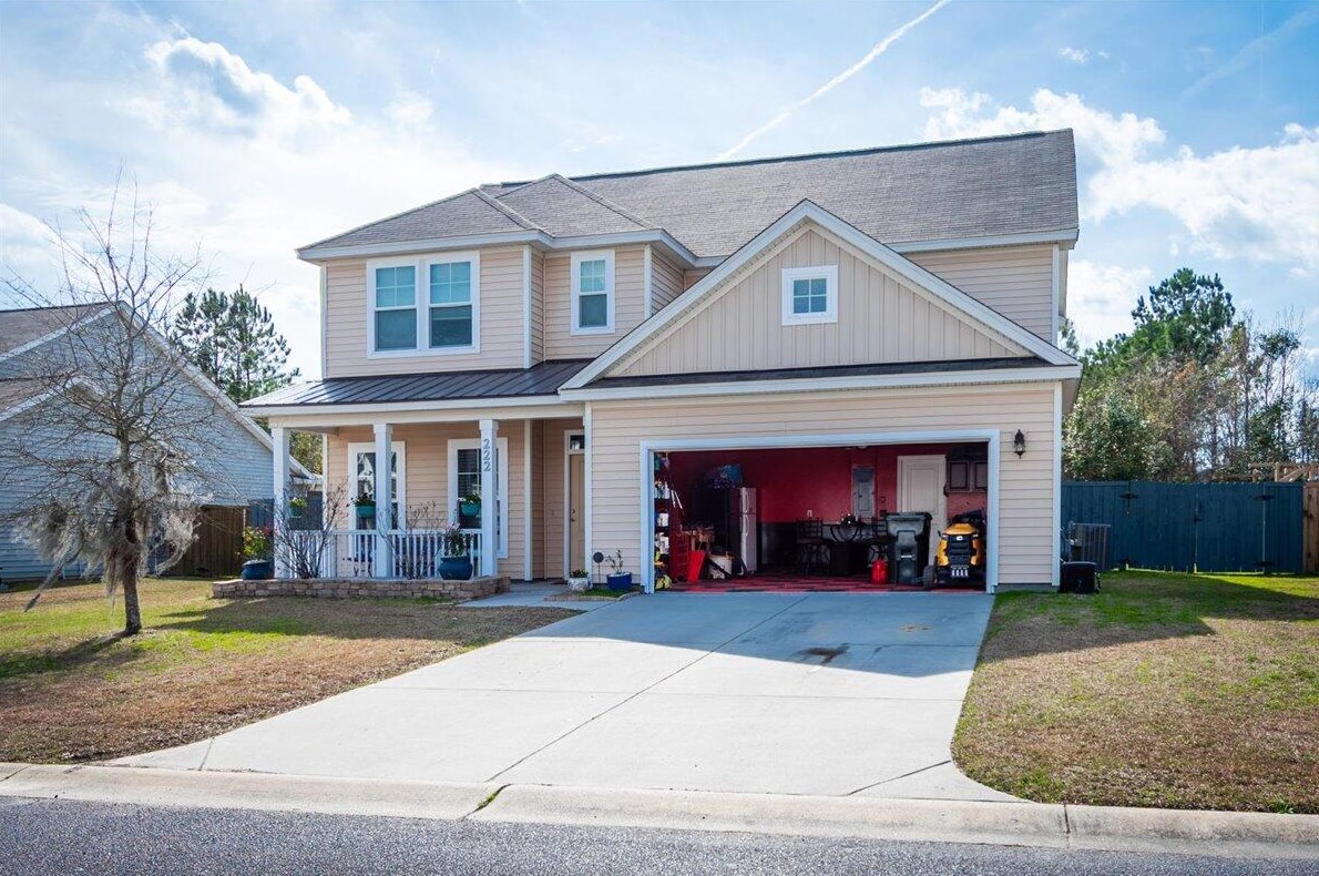 222 Sugarhouse Ct, Moncks Corner, SC 29461-6802