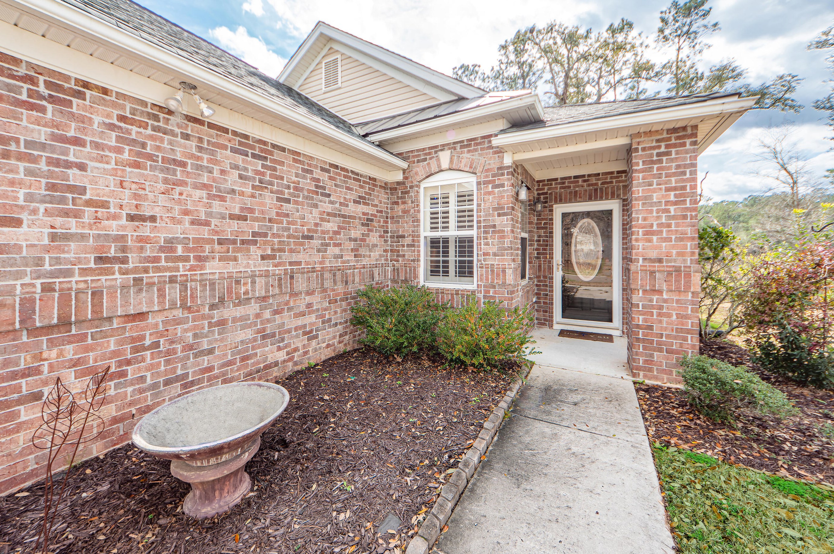 145 Kimberton Ave, Moncks Corner, SC 29461-8850