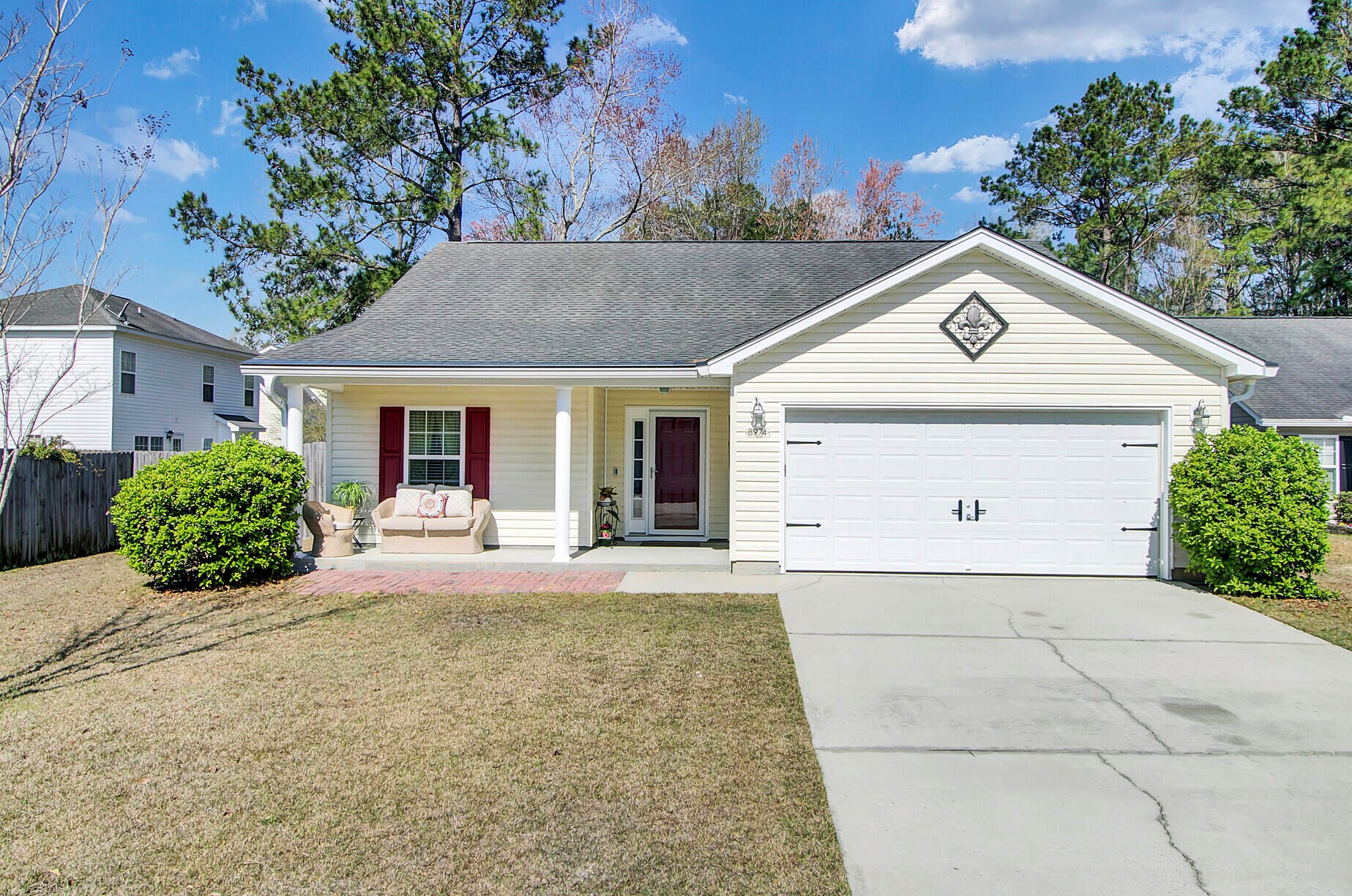 8974 Buck Run Ct, Charleston SC  29406-8068 exterior