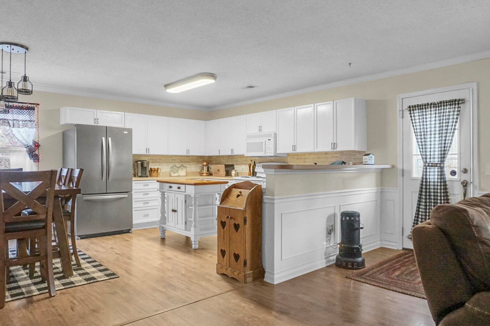 2036 Robin Wood Blvd, Moncks Corner SC  29461-3423 exterior