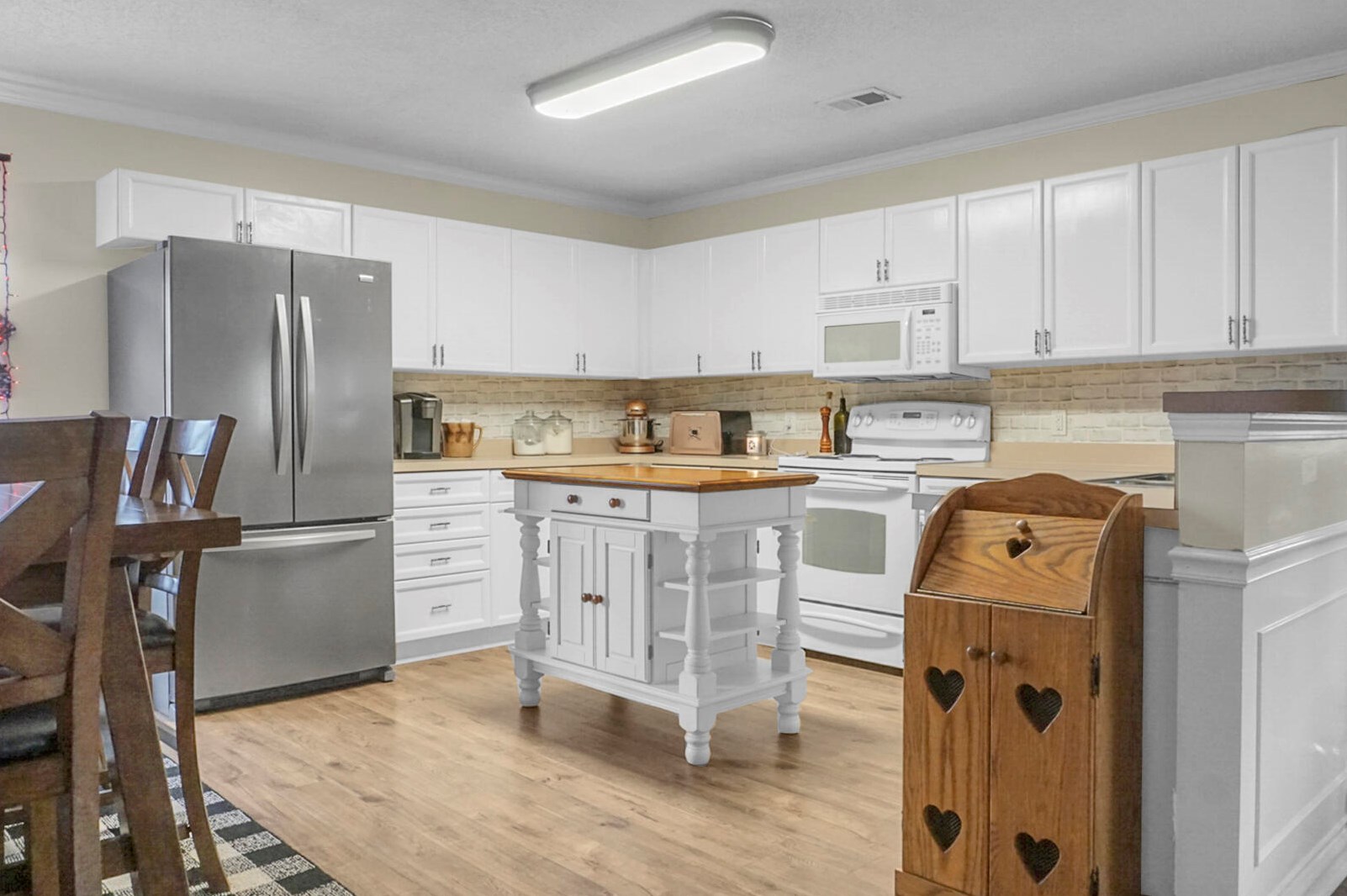 2036 Robin Wood Blvd, Moncks Corner SC  29461-3423 exterior