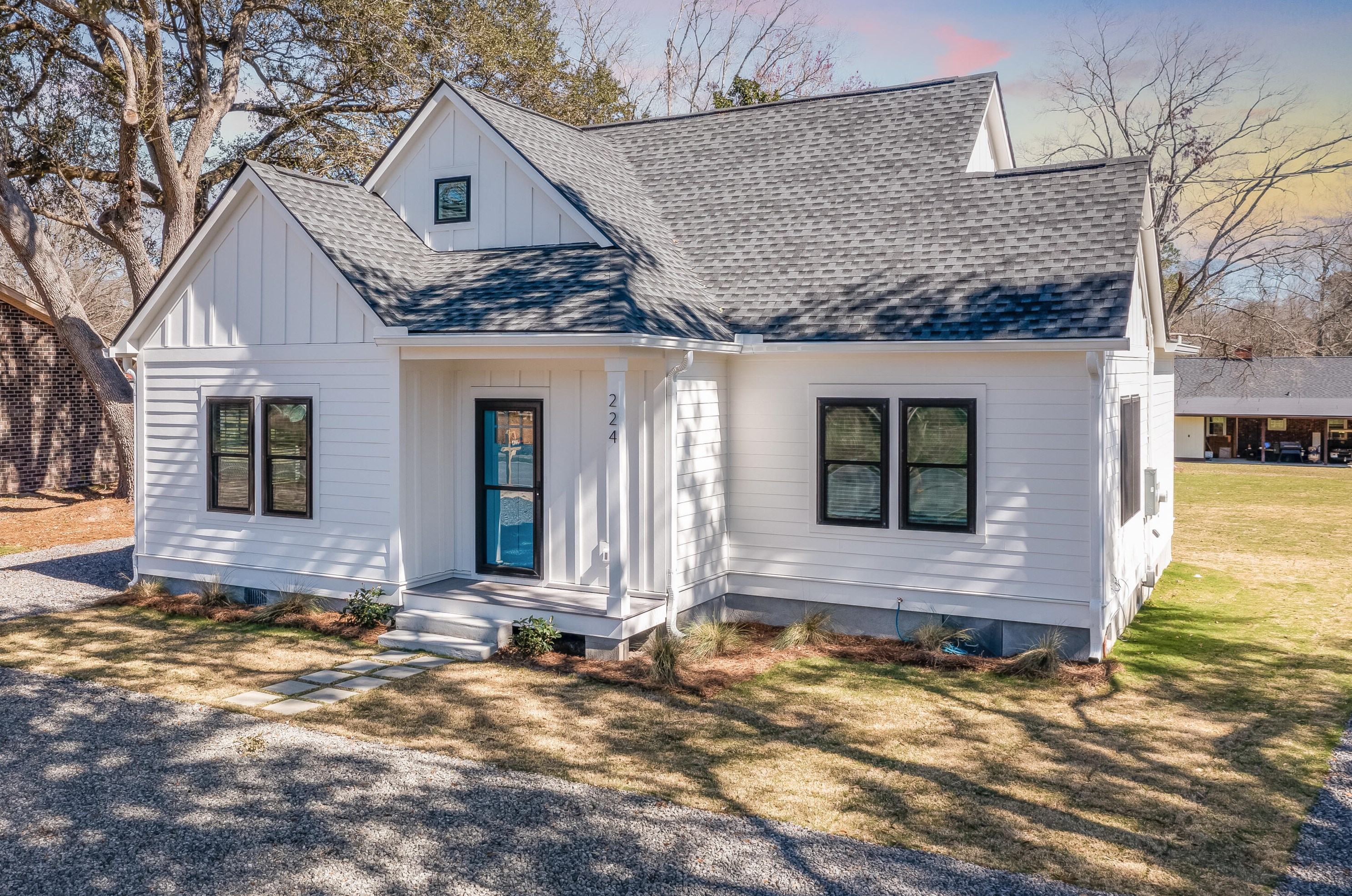 224 Broughton Rd, Moncks Corner SC  29461-4074 exterior